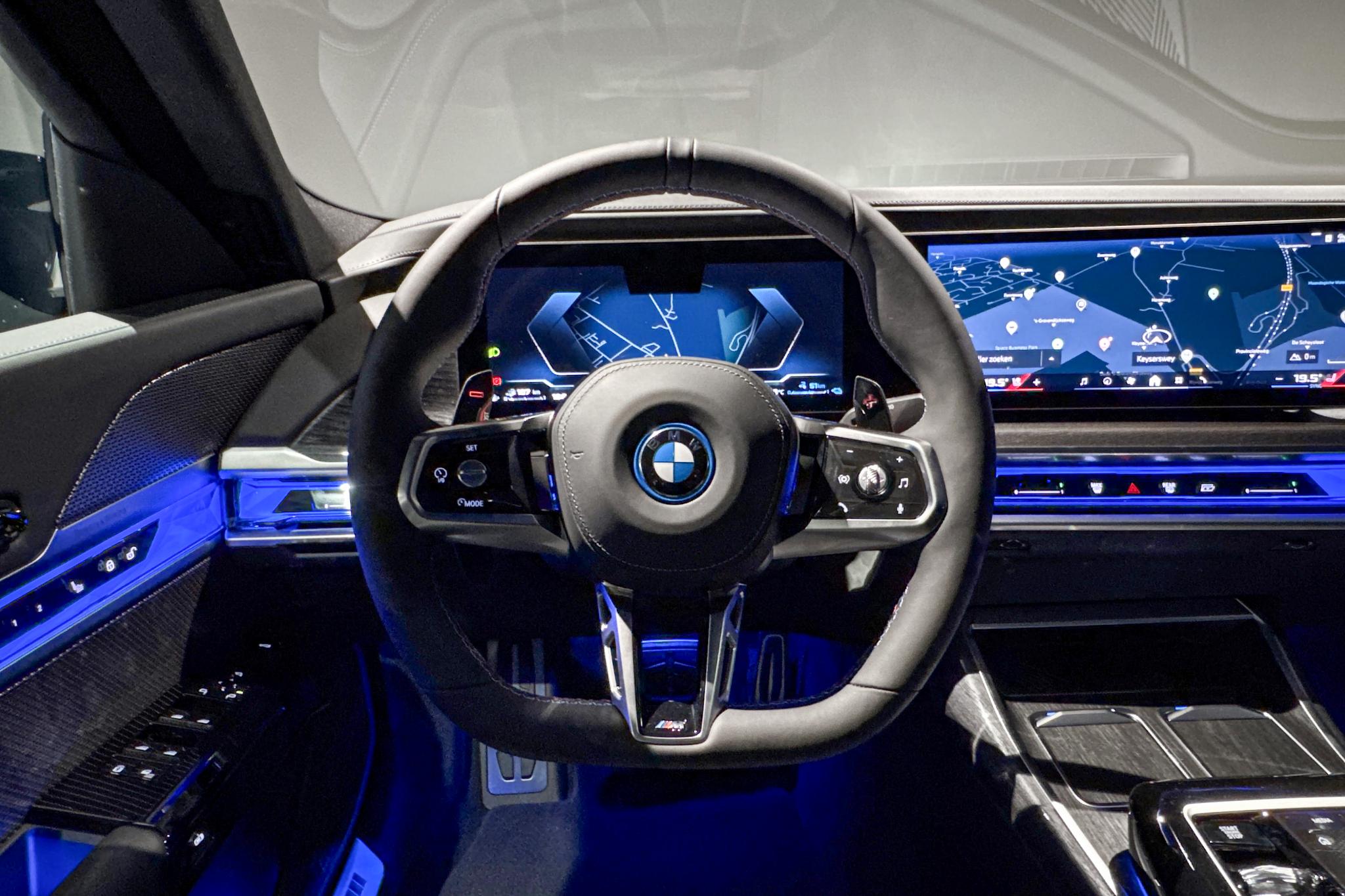 Foto van BMW M760e xDrive