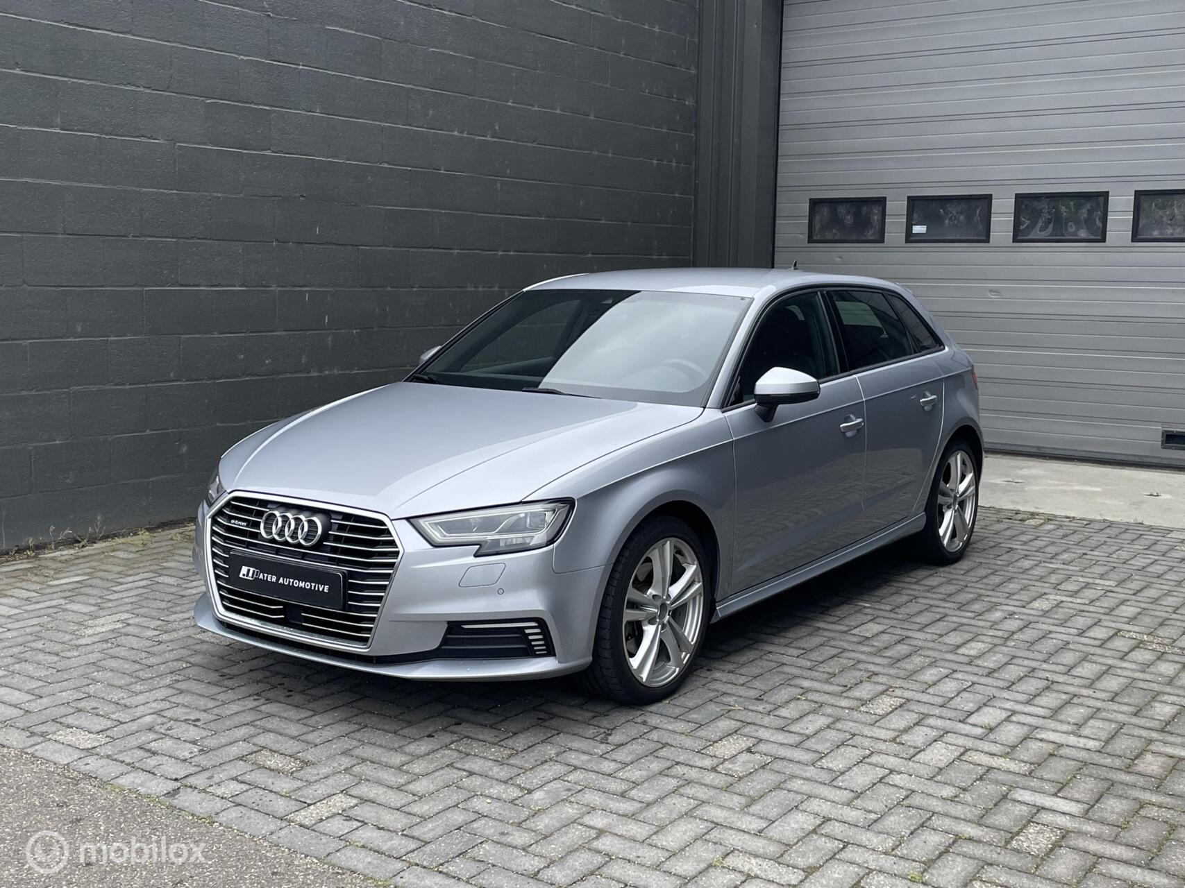 Audi A3 Sportback 40 e-tron PHEV | Digital Cockpit| S-line int 2020 - voorkant
