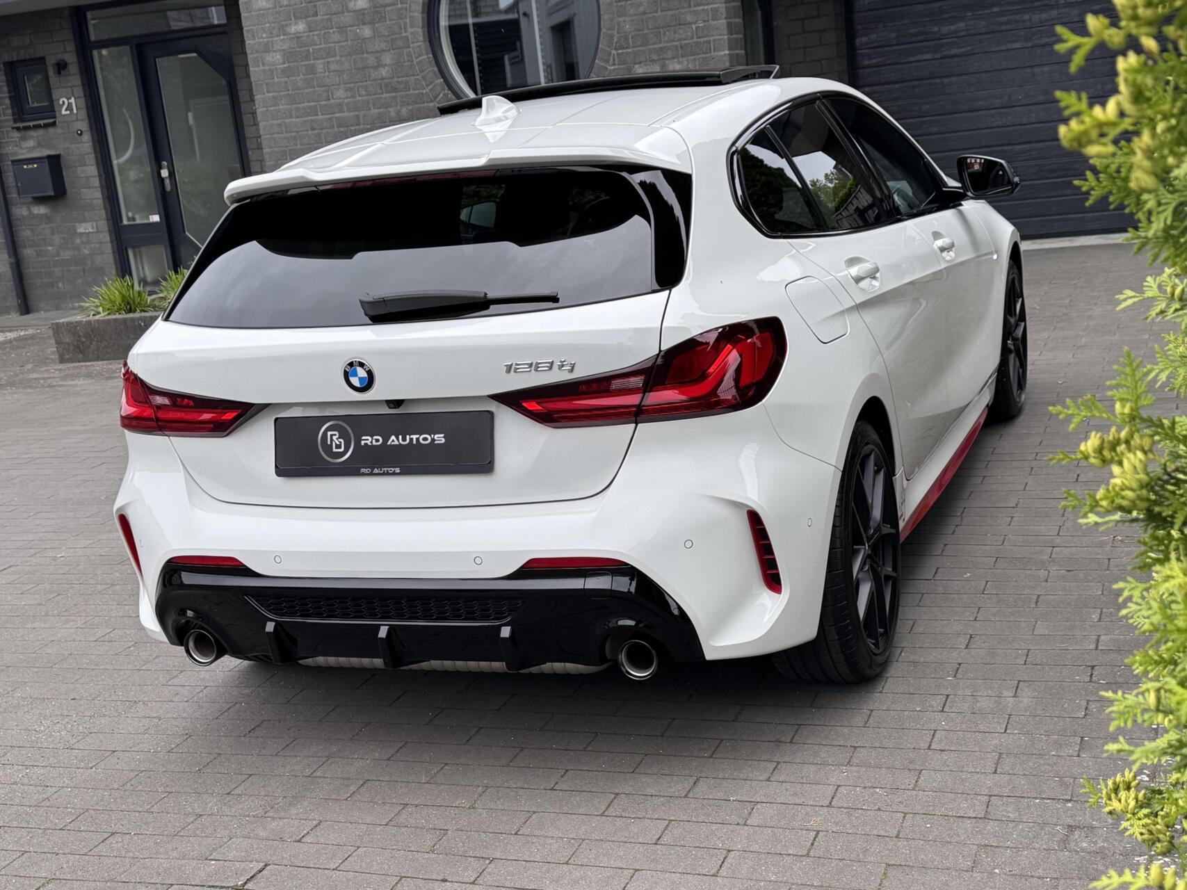 Foto van BMW 128ti
