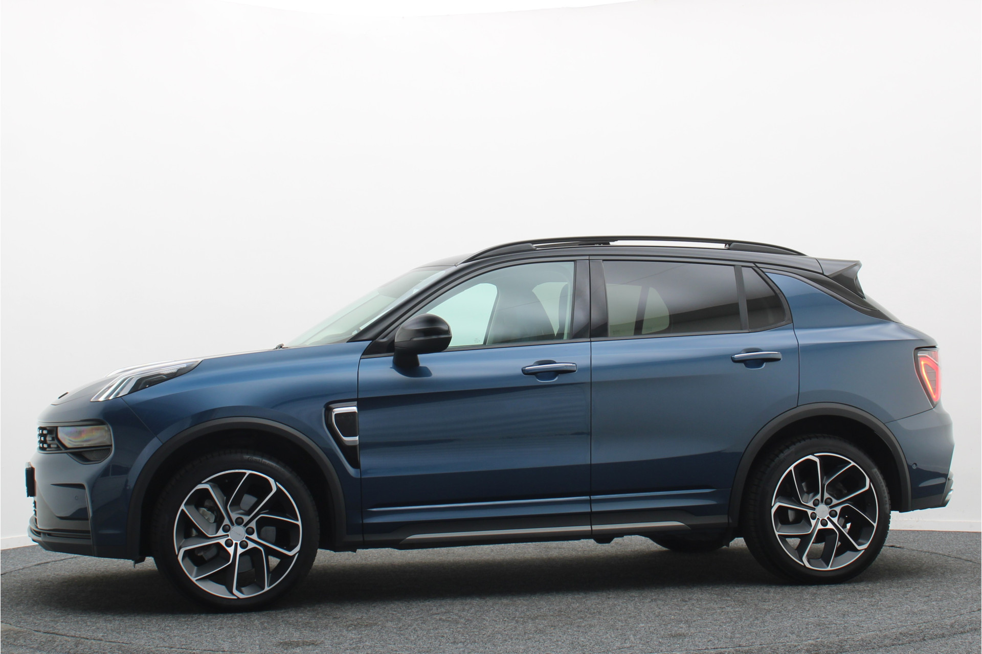 Foto van Lynk&co LYNK & Co 01