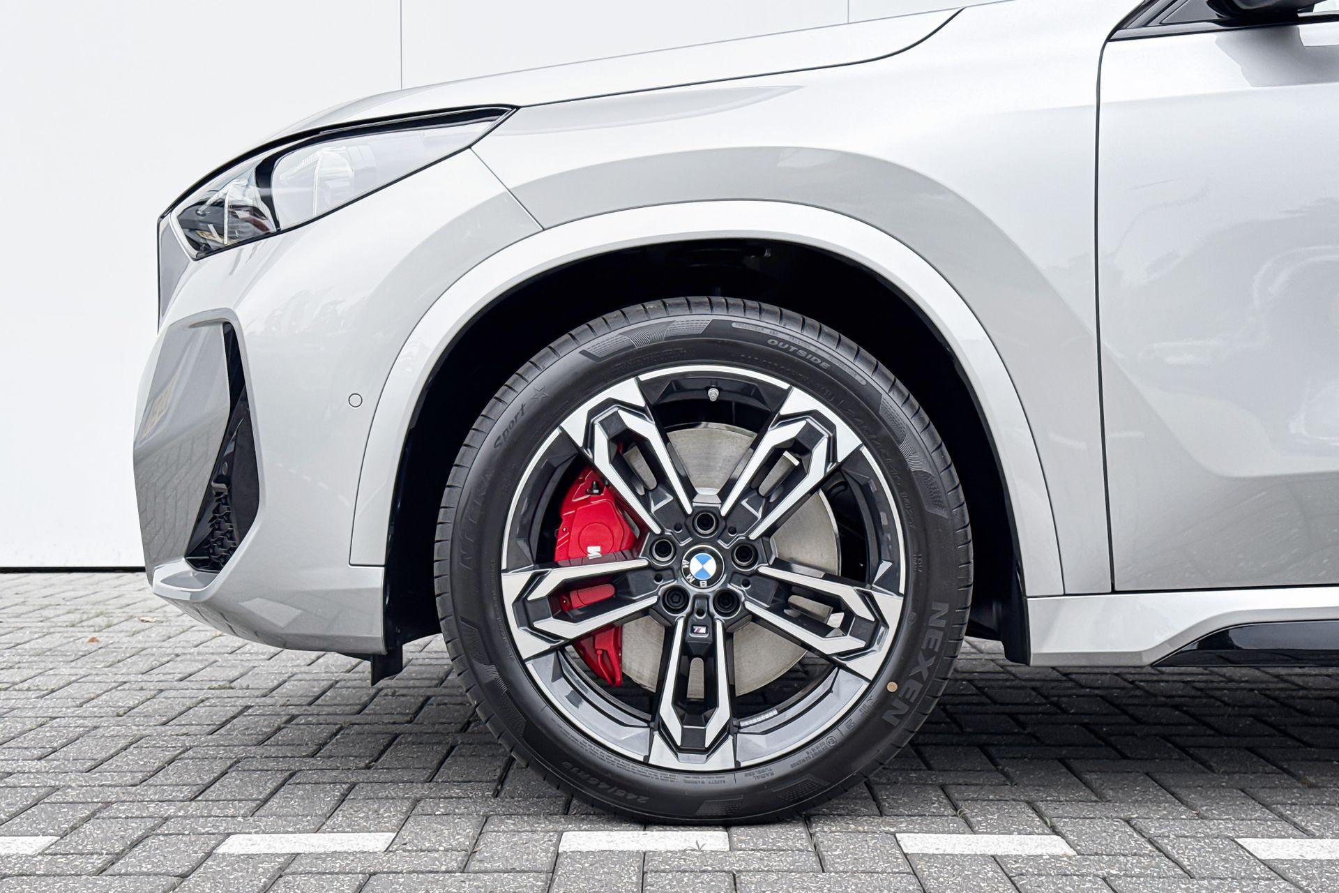 Foto van BMW Ix1 Edrive20
