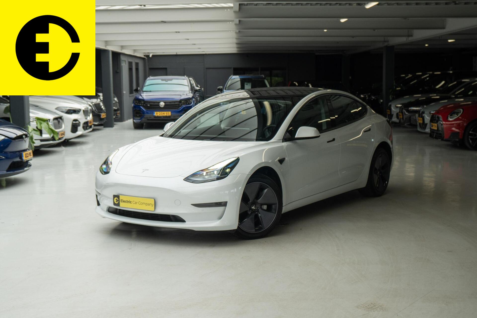 Tesla Model 3 Long Range AWD 75 kWh | SoH 93,7% | Warmtepomp | Trekhaak | Incl.BTW 2022 - voorkant