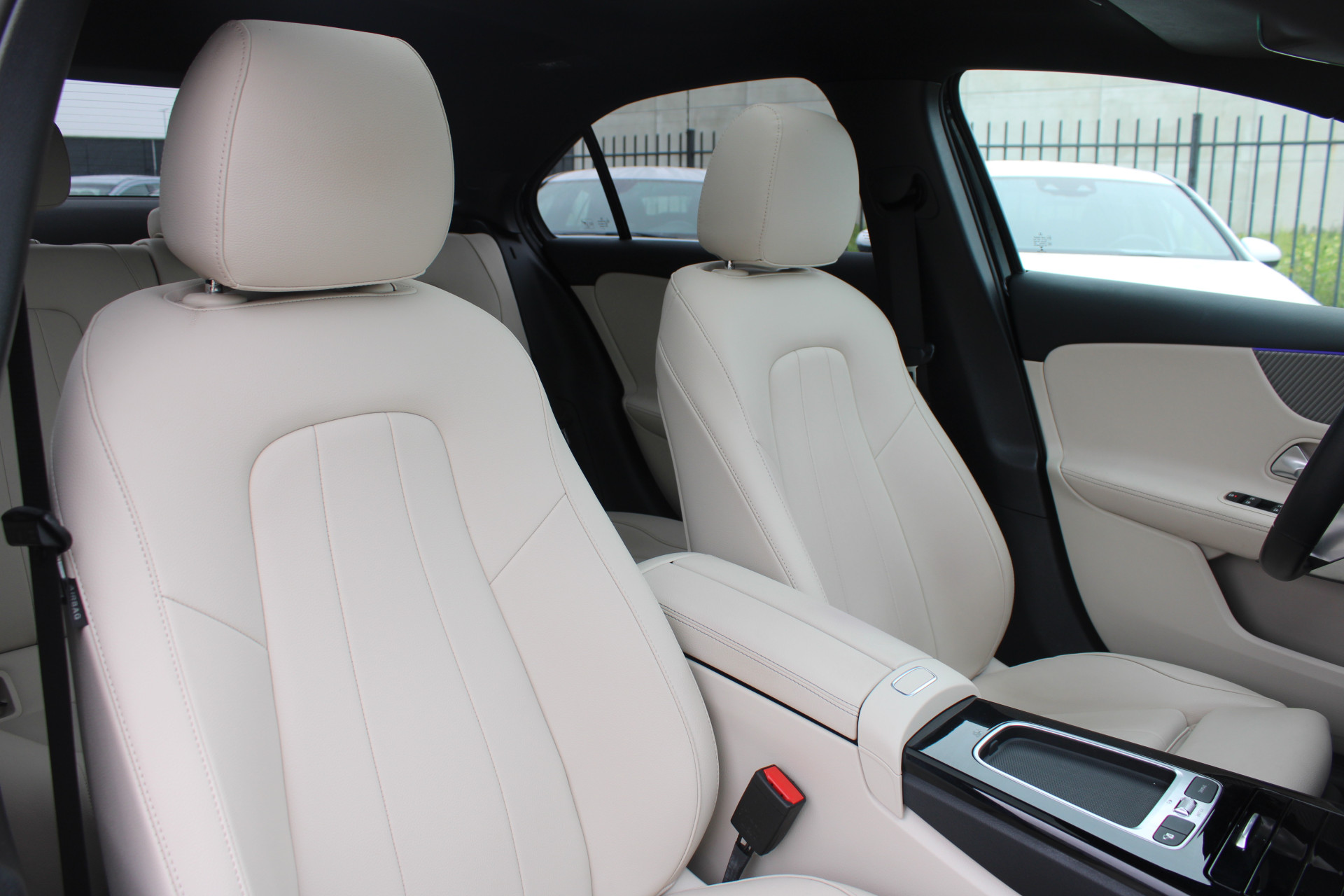 Foto van Mercedes-Benz A 250 E