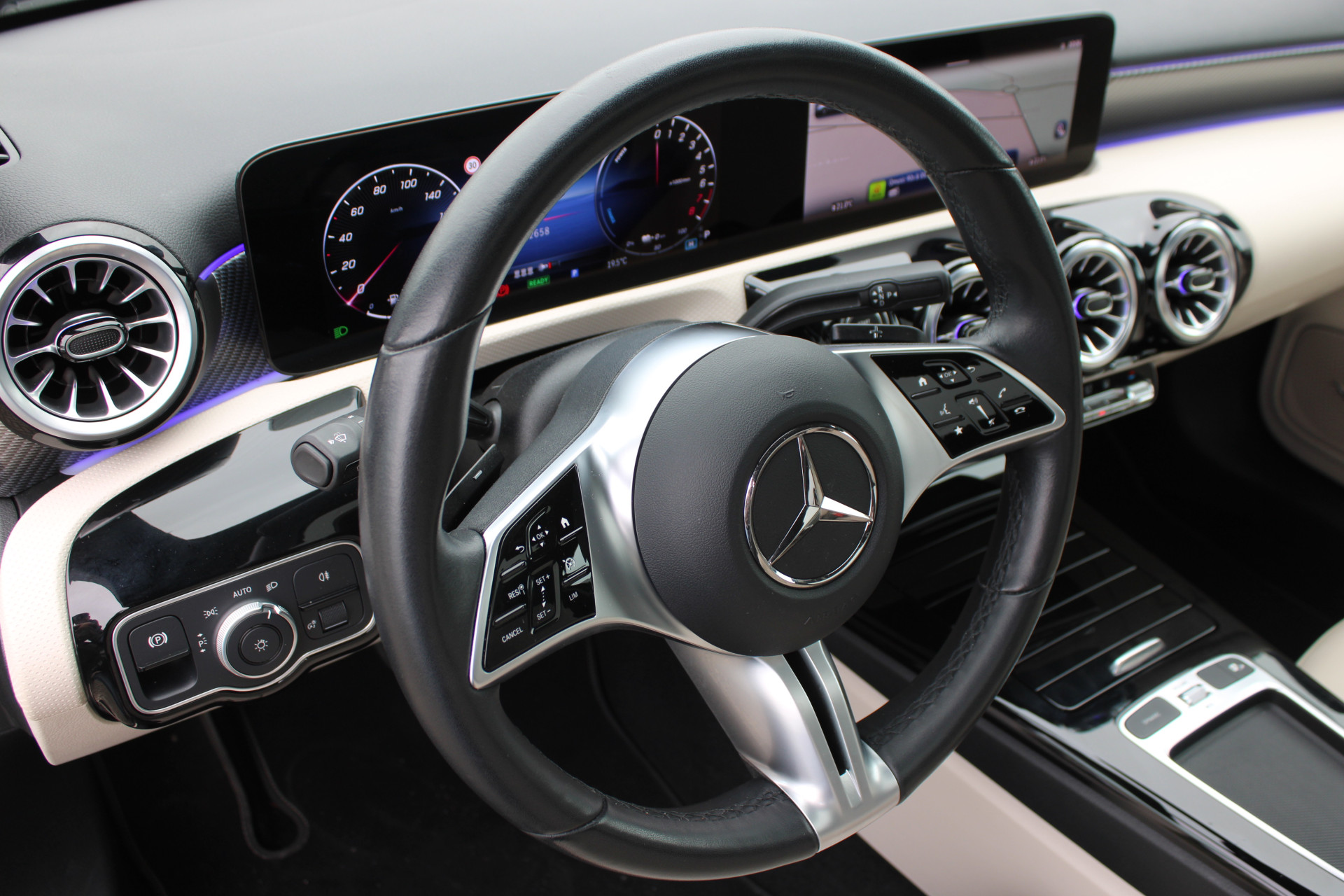 Foto van Mercedes-Benz A 250 E