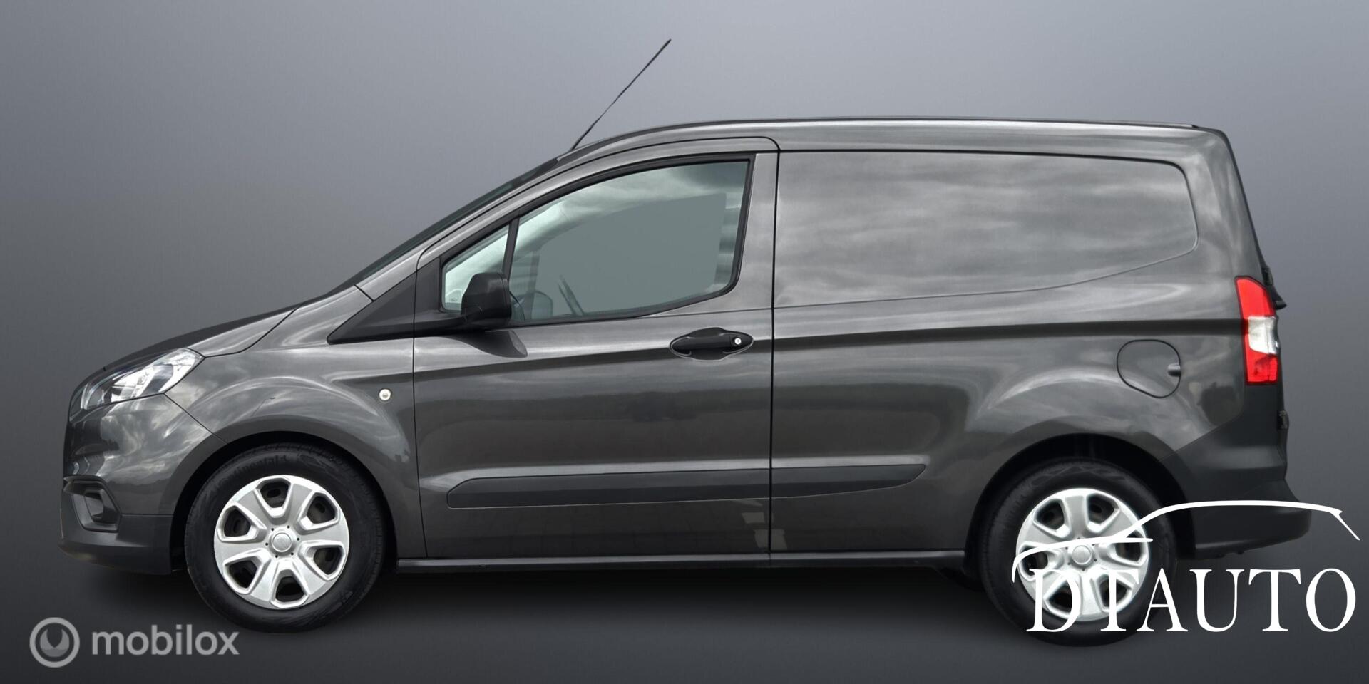 Foto van Ford Transit Courier