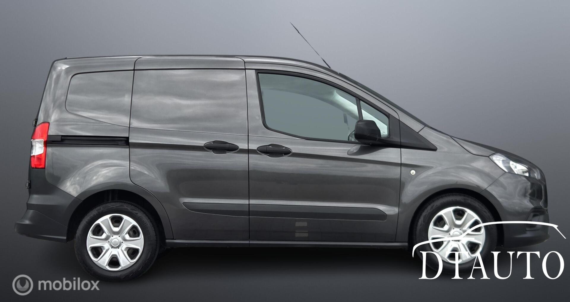 Foto van Ford Transit Courier