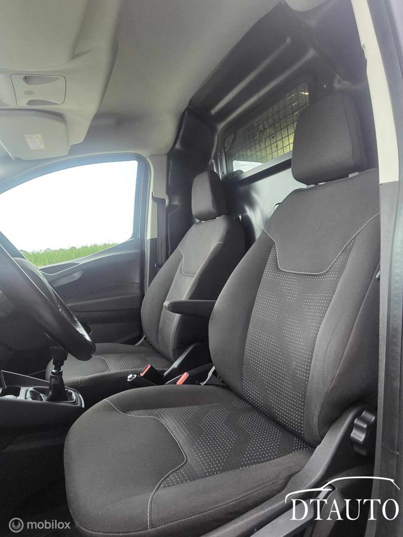 Foto van Ford Transit Courier