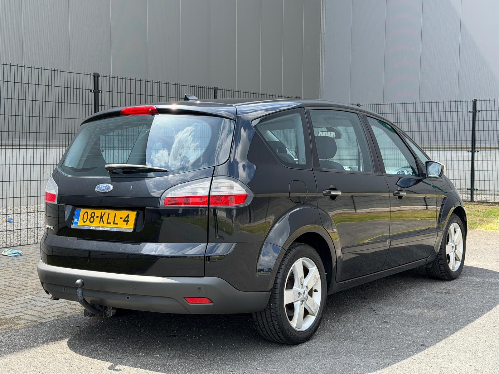 Foto van Ford S-max