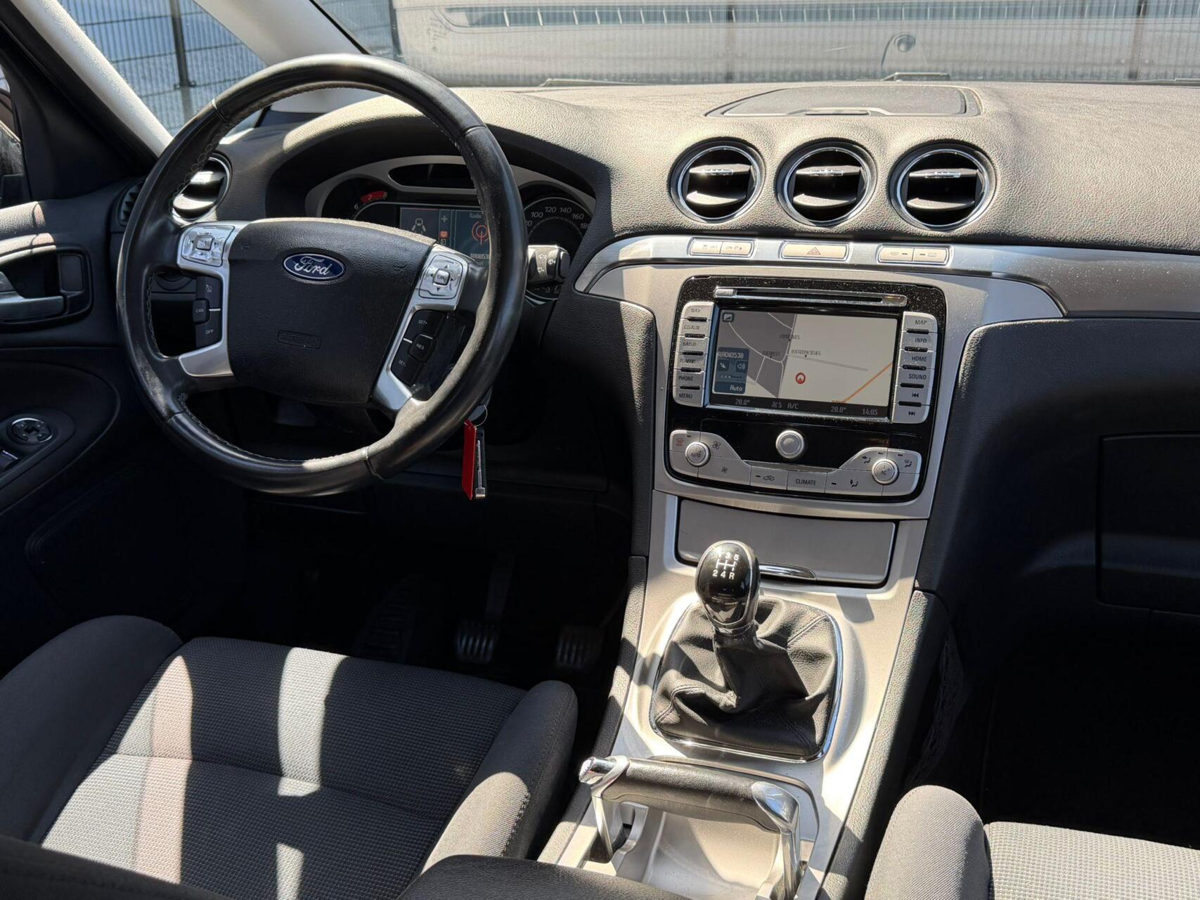 Foto van Ford S-max