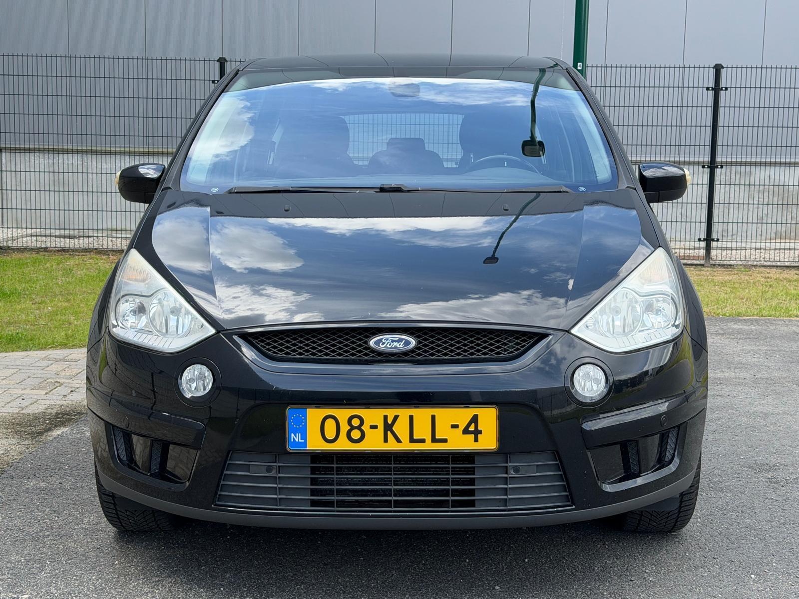 Foto van Ford S-max