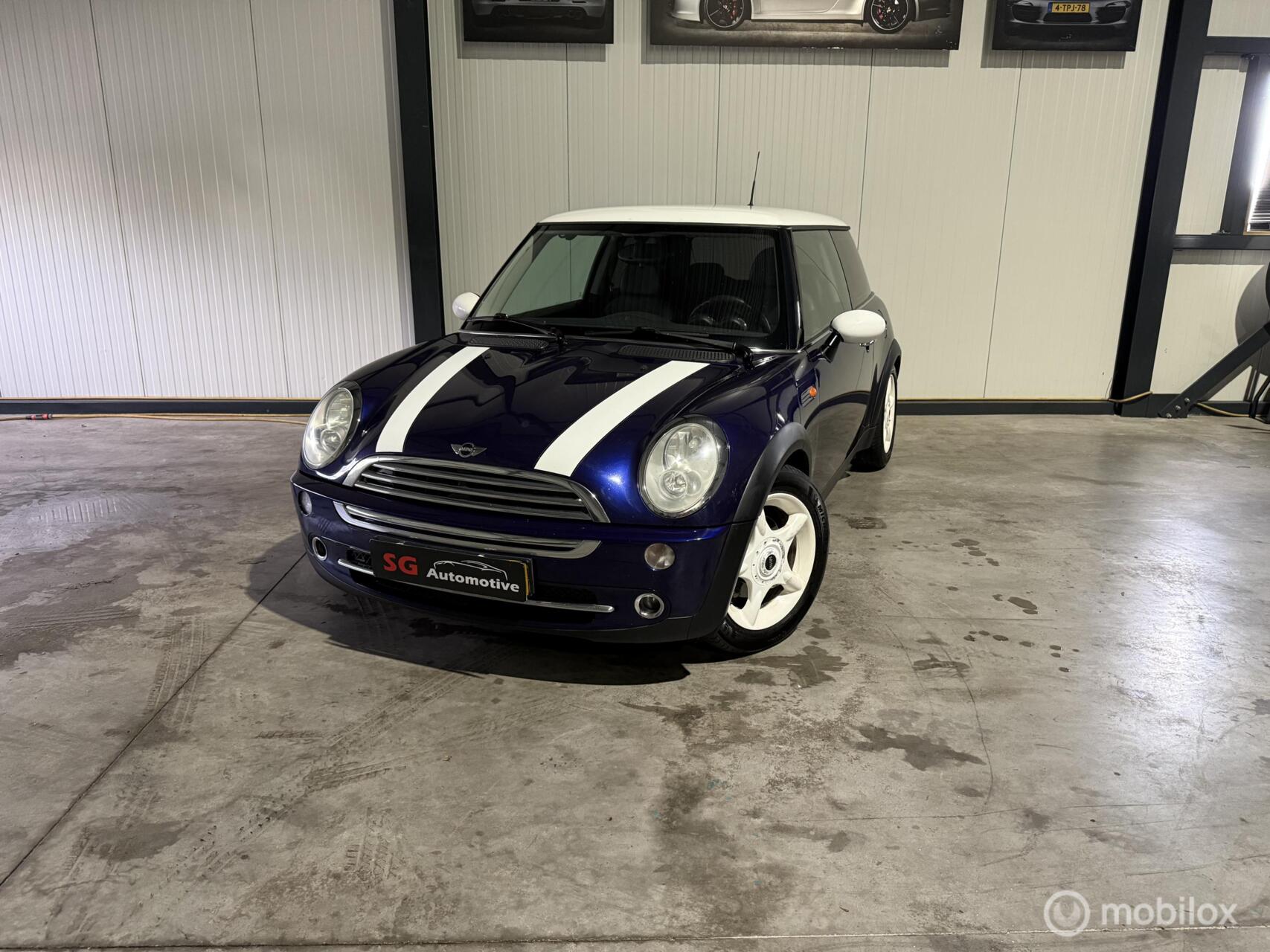 Foto van MINI MINI COOPER