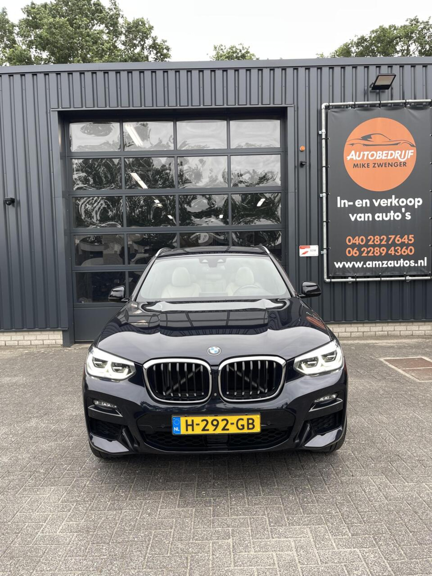 Foto van BMW X3 Xdrive20i