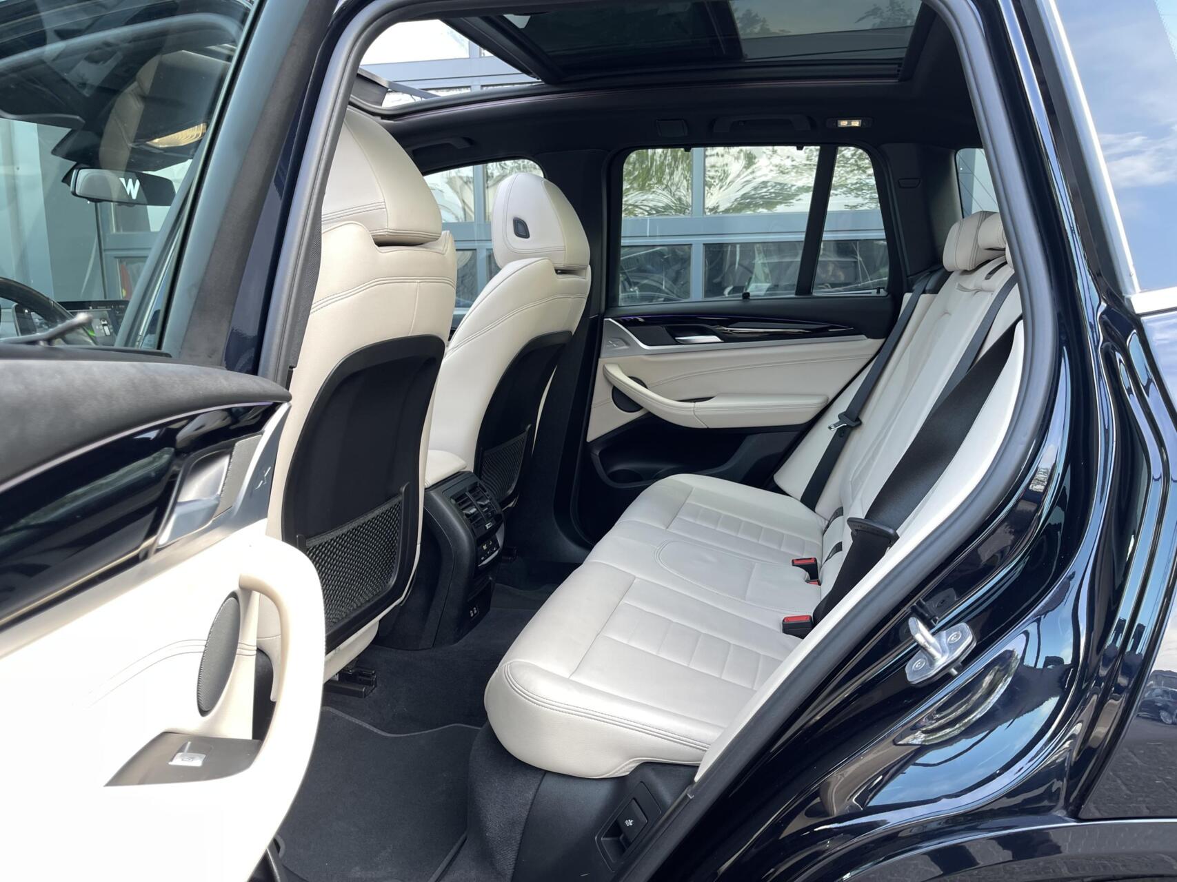 Foto van BMW X3 Xdrive20i