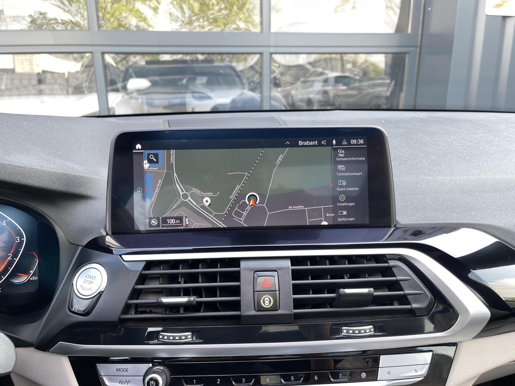 Foto van BMW X3 Xdrive20i