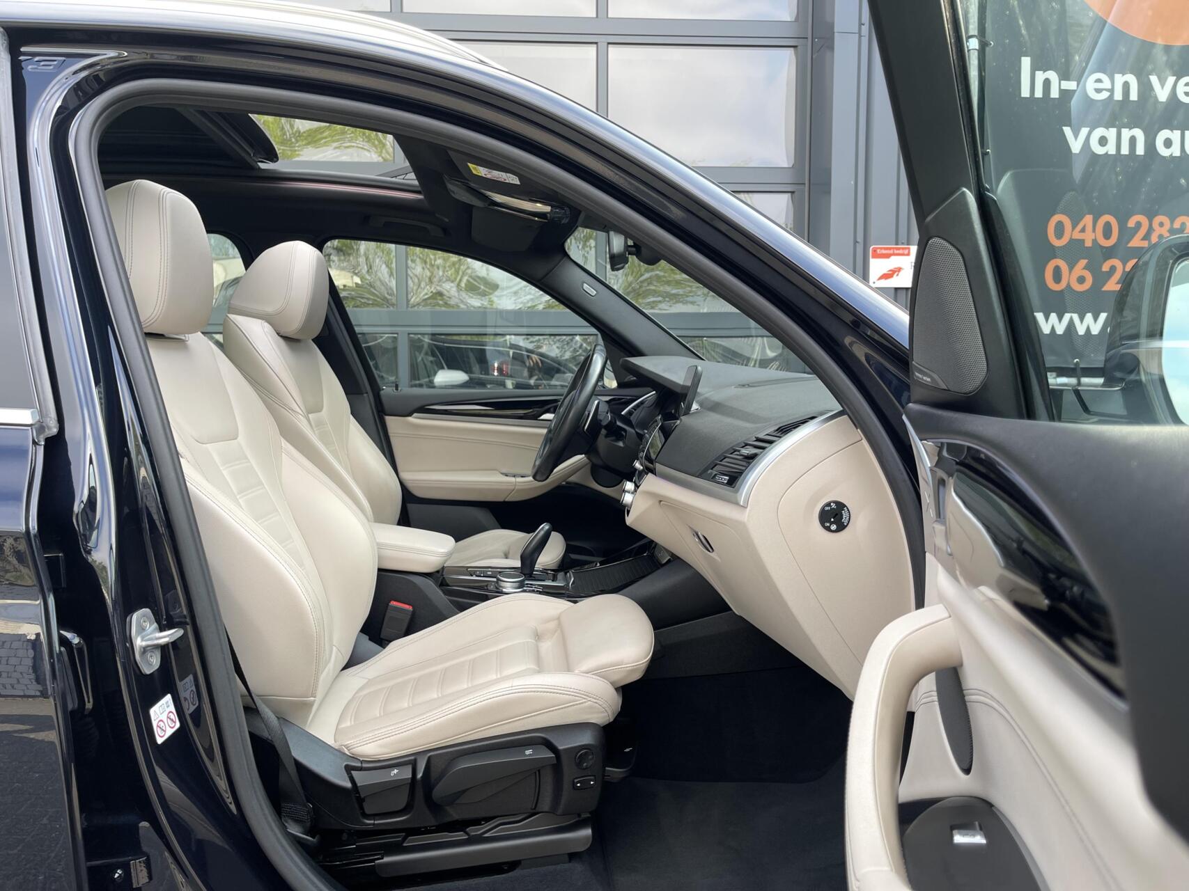 Foto van BMW X3 Xdrive20i
