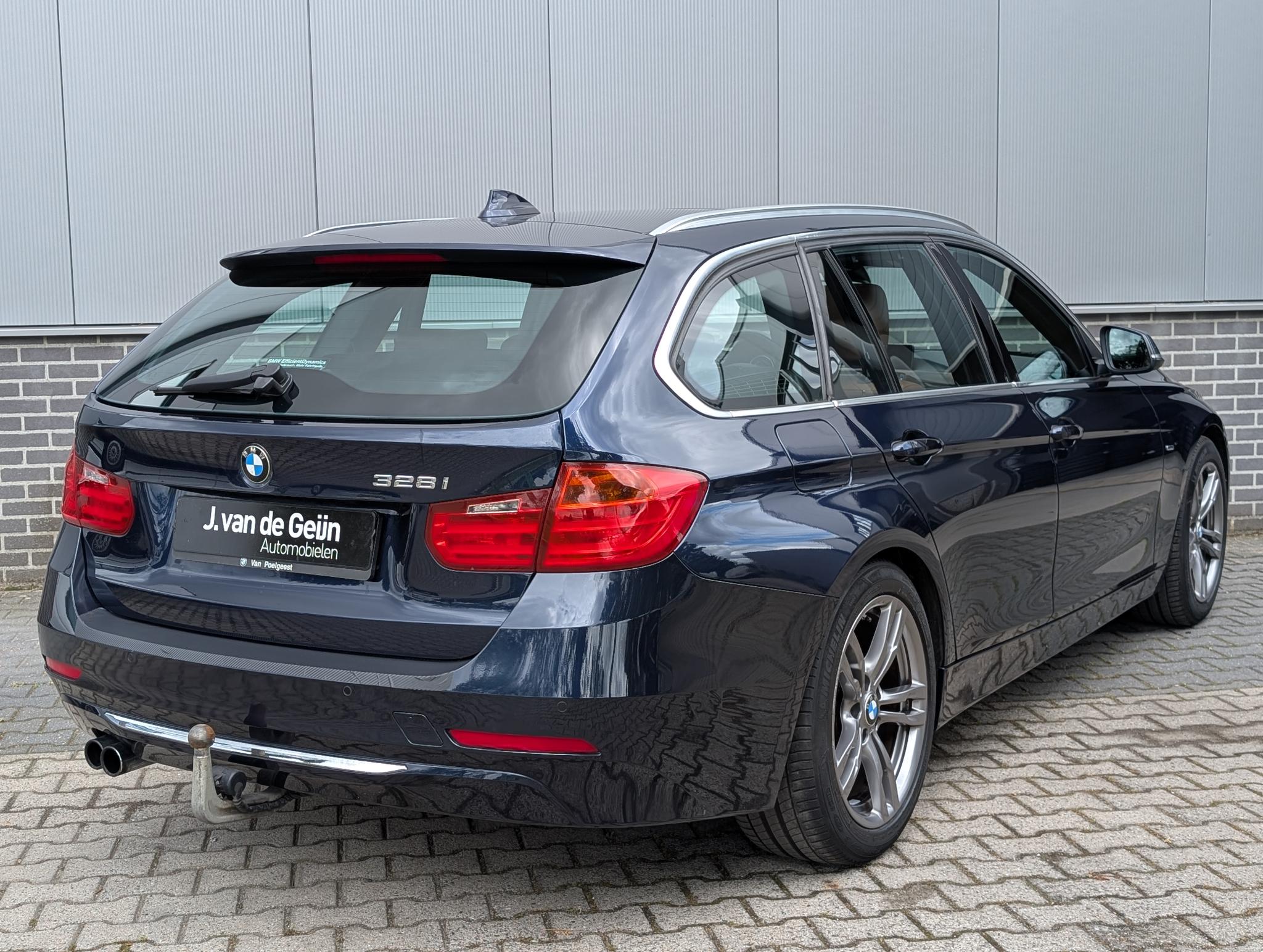 Foto van BMW 328i