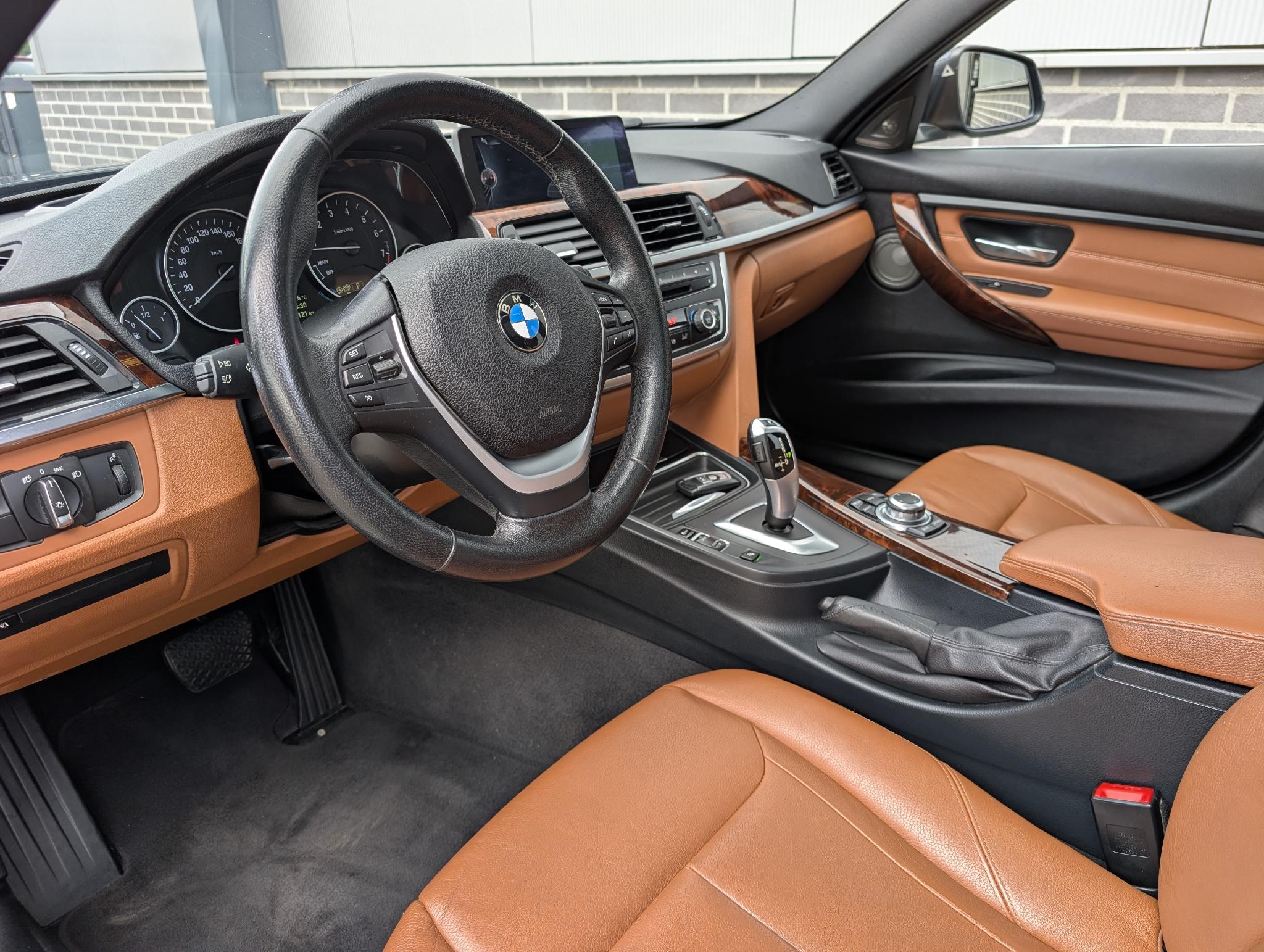 Foto van BMW 328i