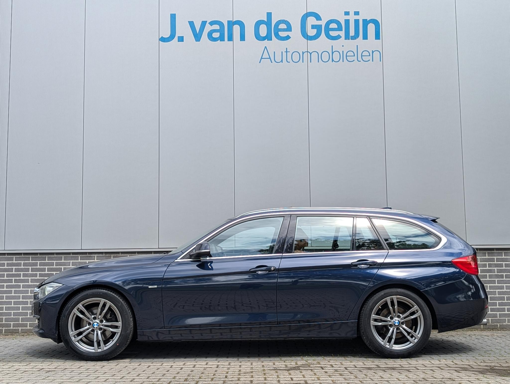 Foto van BMW 328i