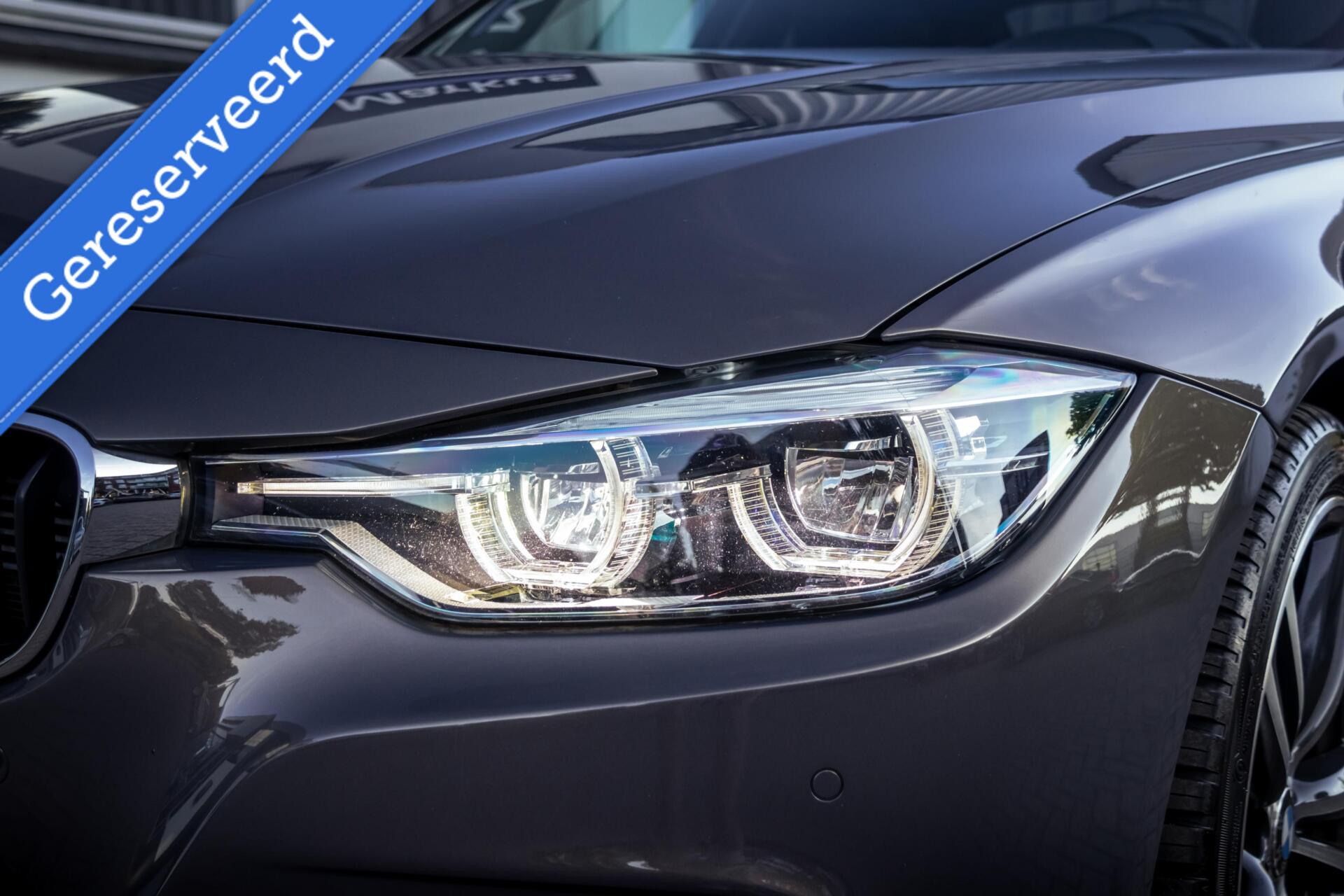 Foto van BMW 330e Iperformance