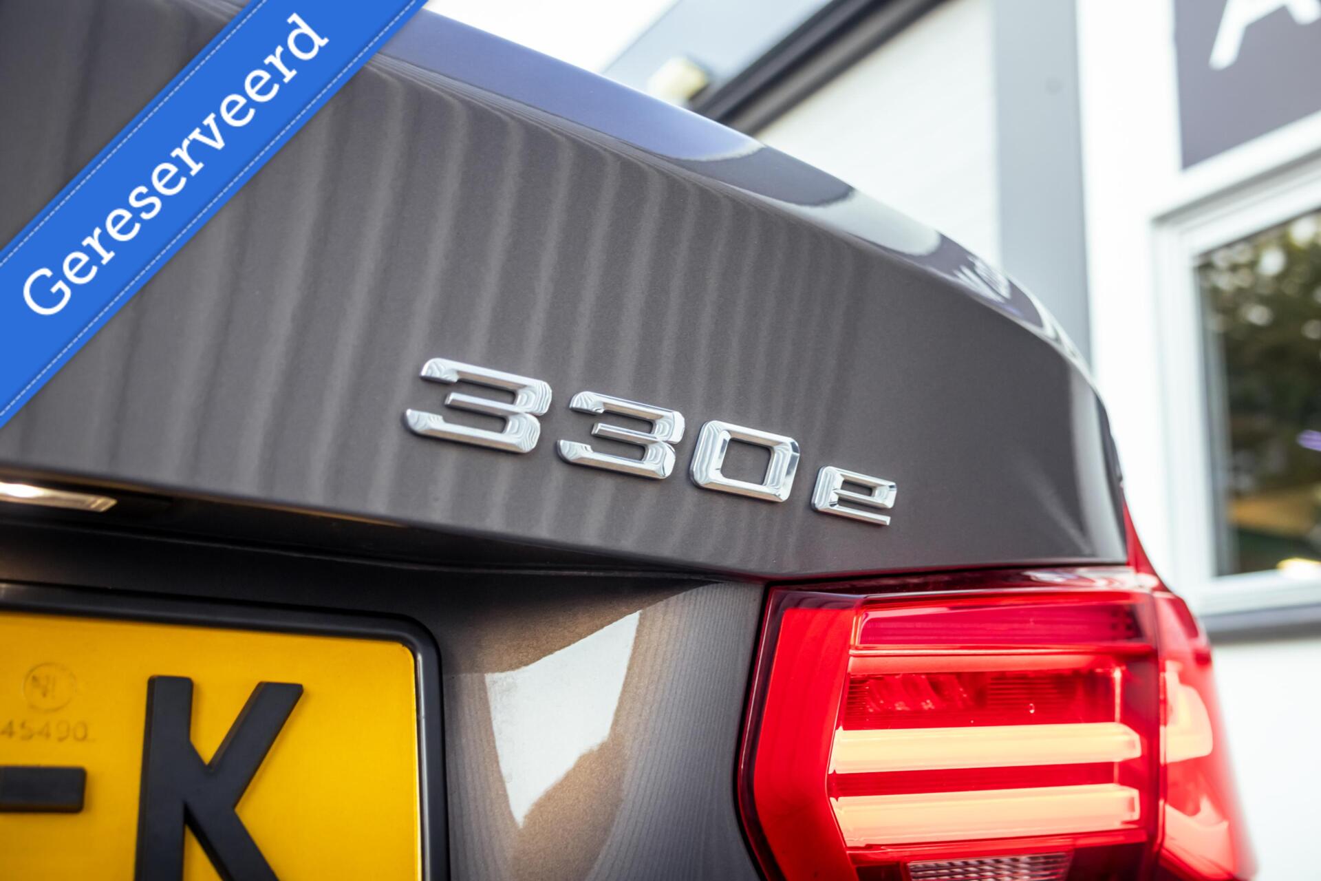 Foto van BMW 330e Iperformance