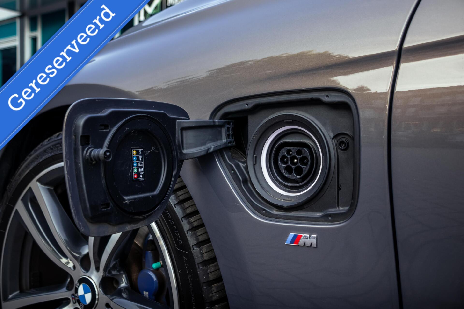 Foto van BMW 330e Iperformance