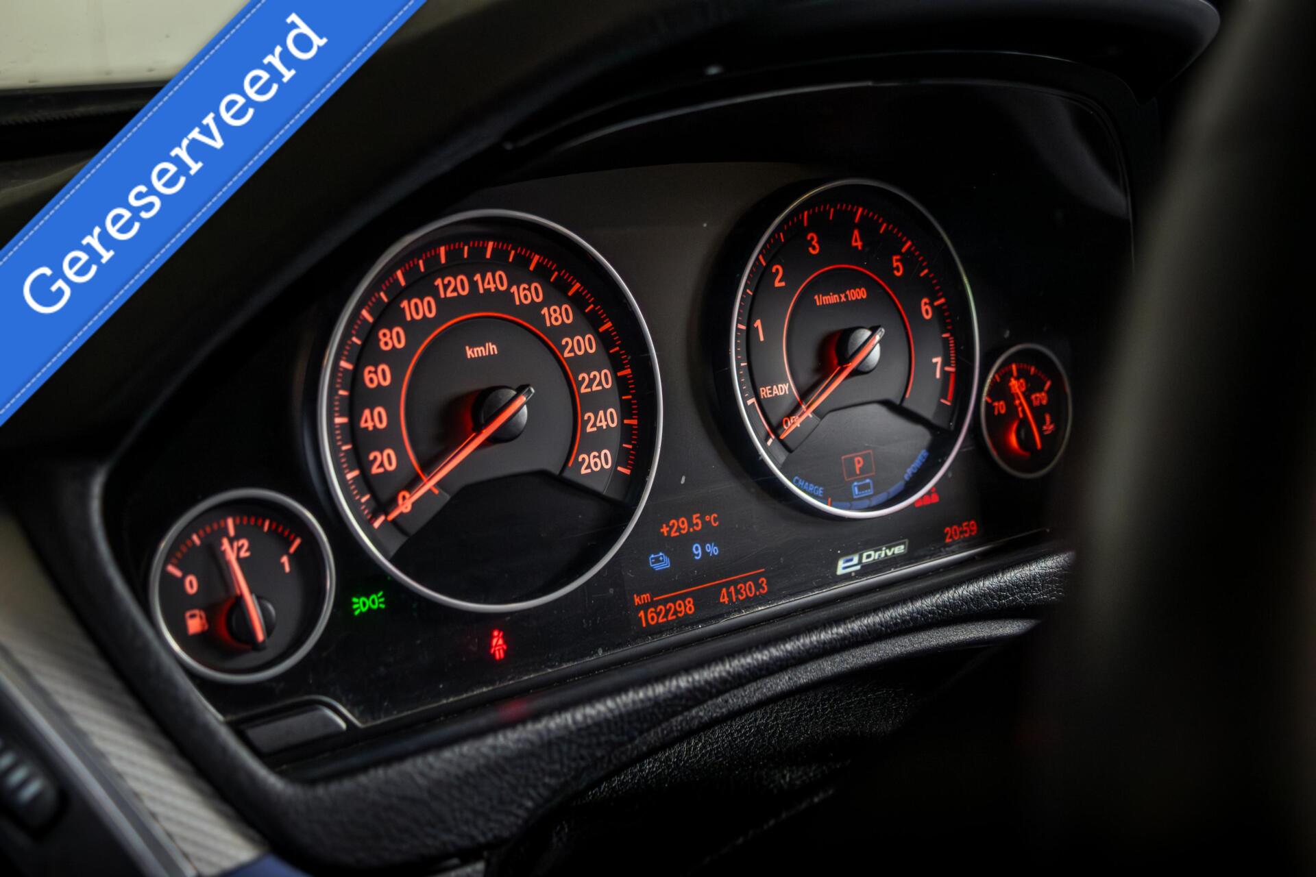 Foto van BMW 330e Iperformance