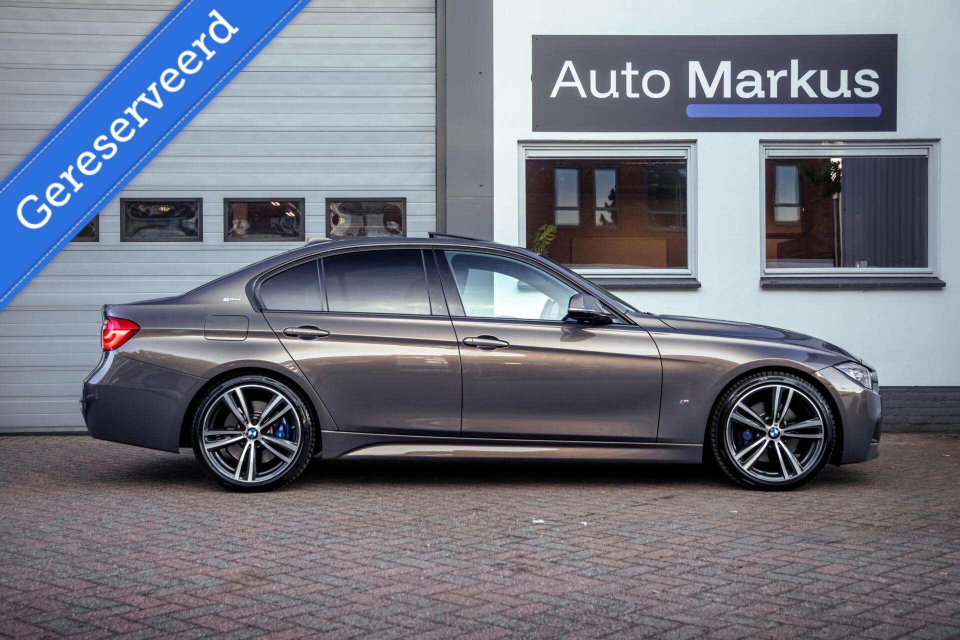 Foto van BMW 330e Iperformance