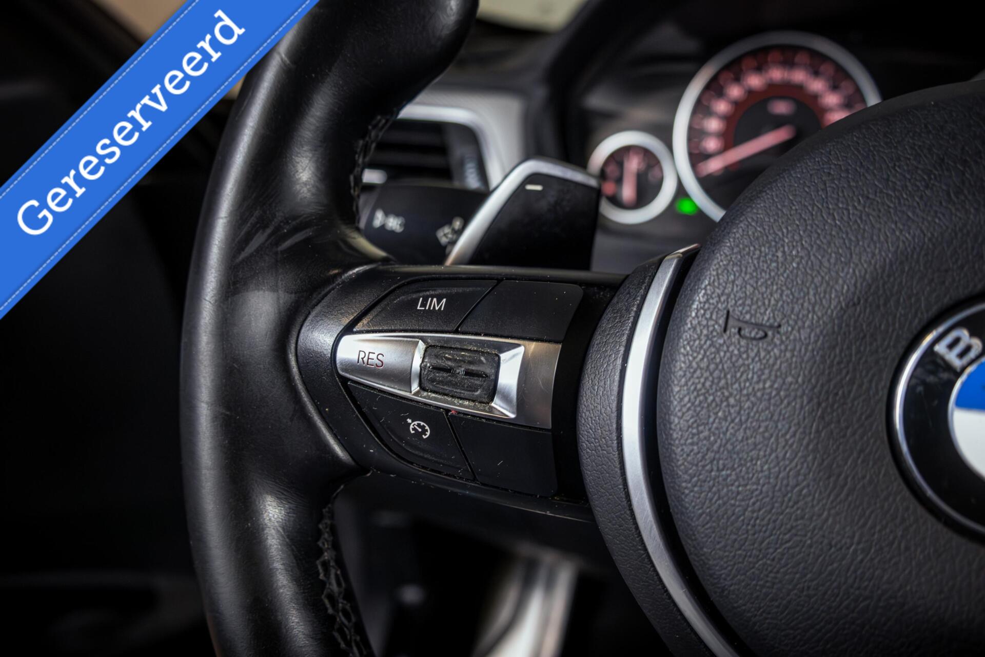 Foto van BMW 330e Iperformance