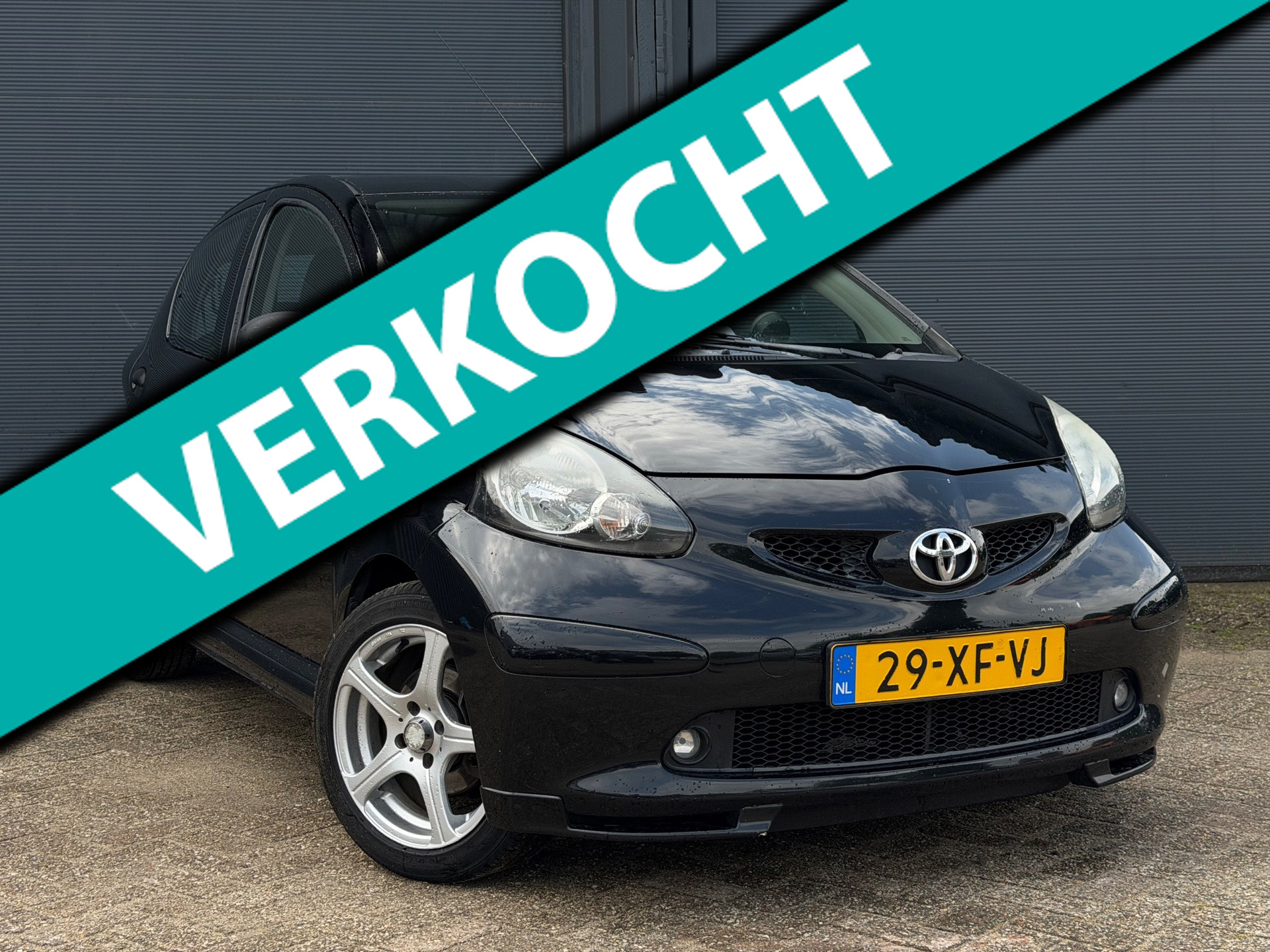 Toyota Toyota Aygo 1.0 5 Deurs | AIRCO| NIEUWE APK | SPORT PAKKET 2007 - voorkant