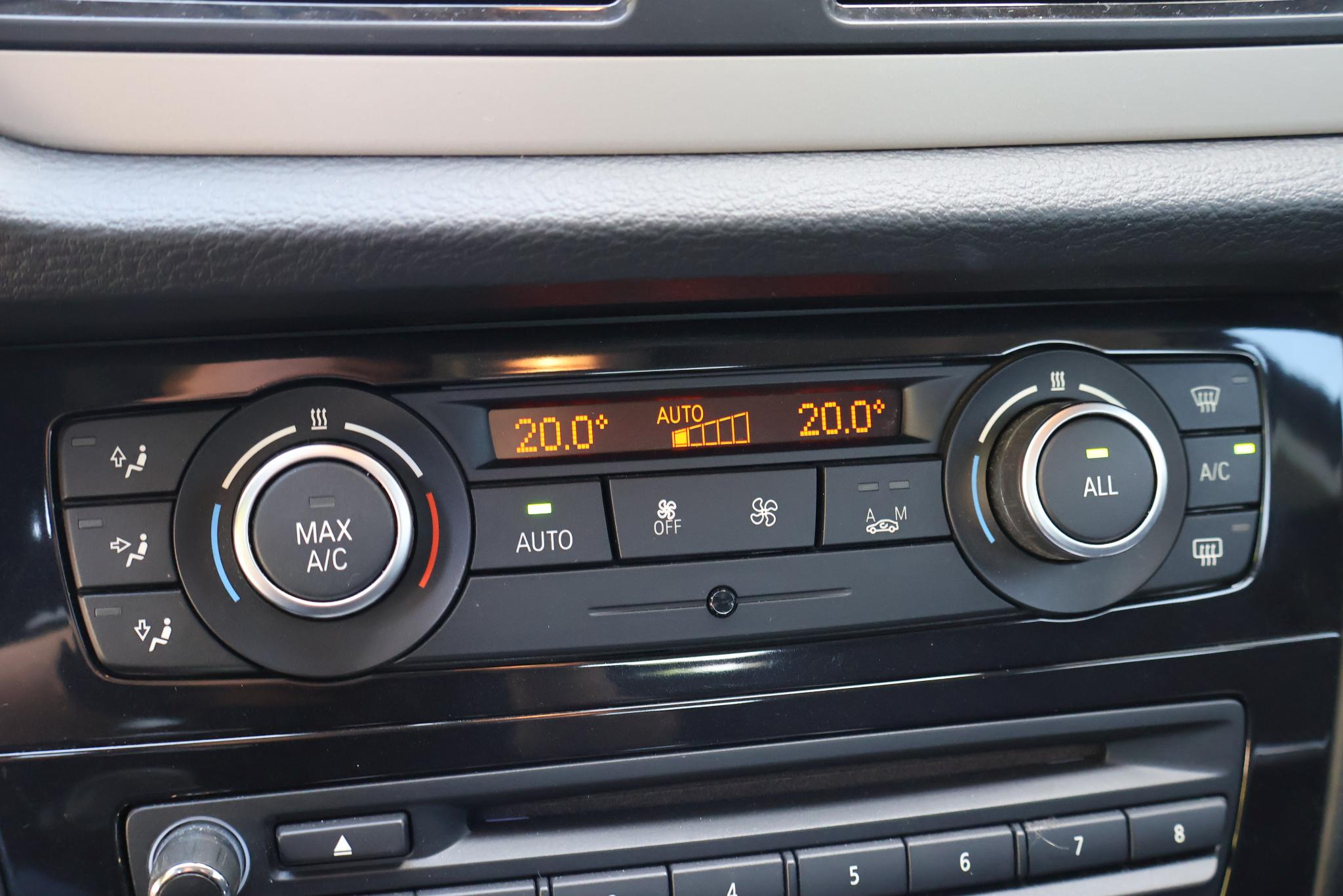 Foto van BMW X1 Sdrive20i