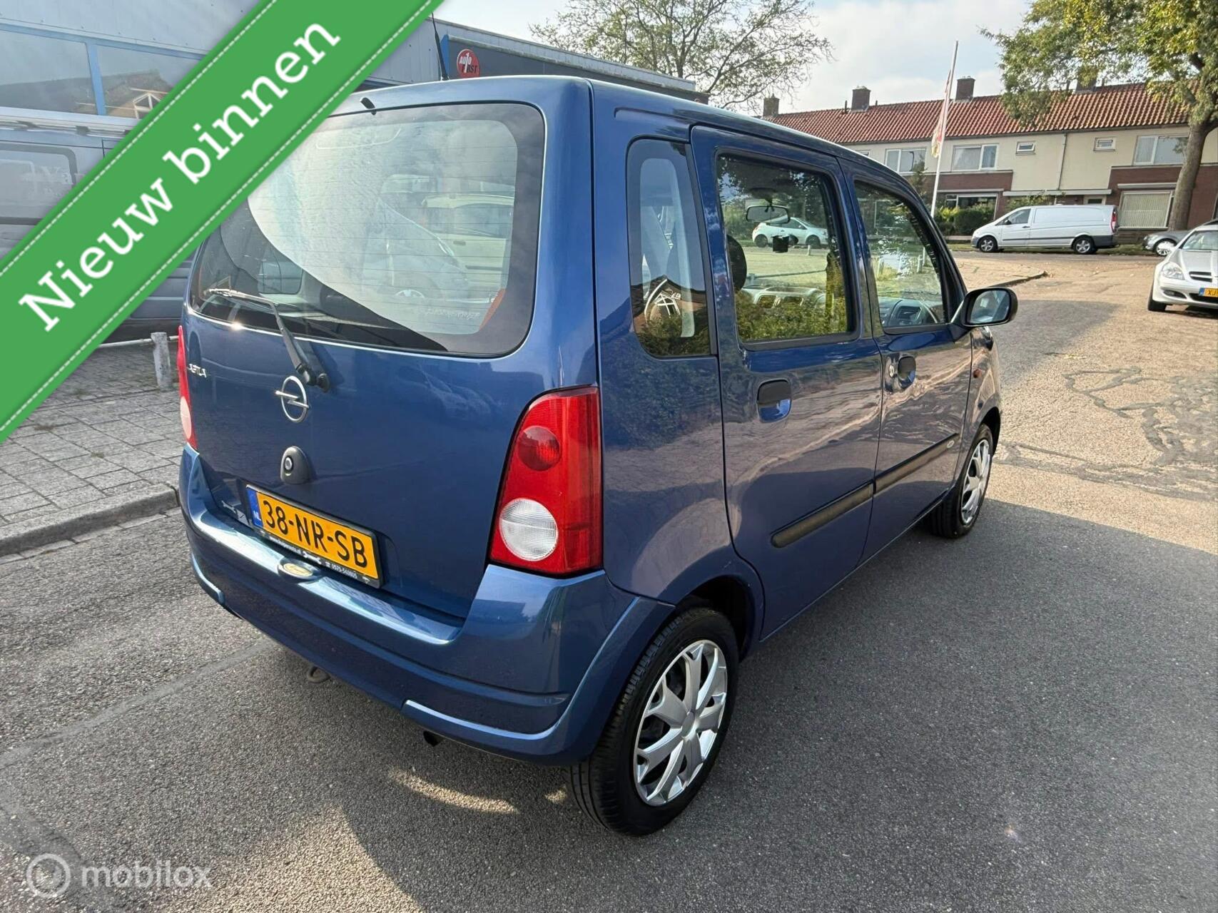 Foto van Opel Agila