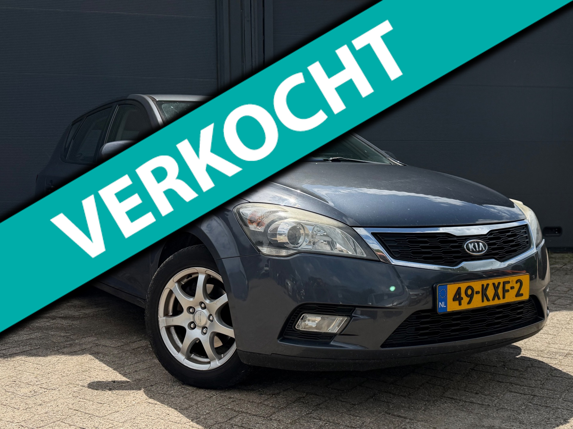 Kia Cee D 1.6 CVVT X-ecutive | Airco | Cruise | 2010 - voorkant