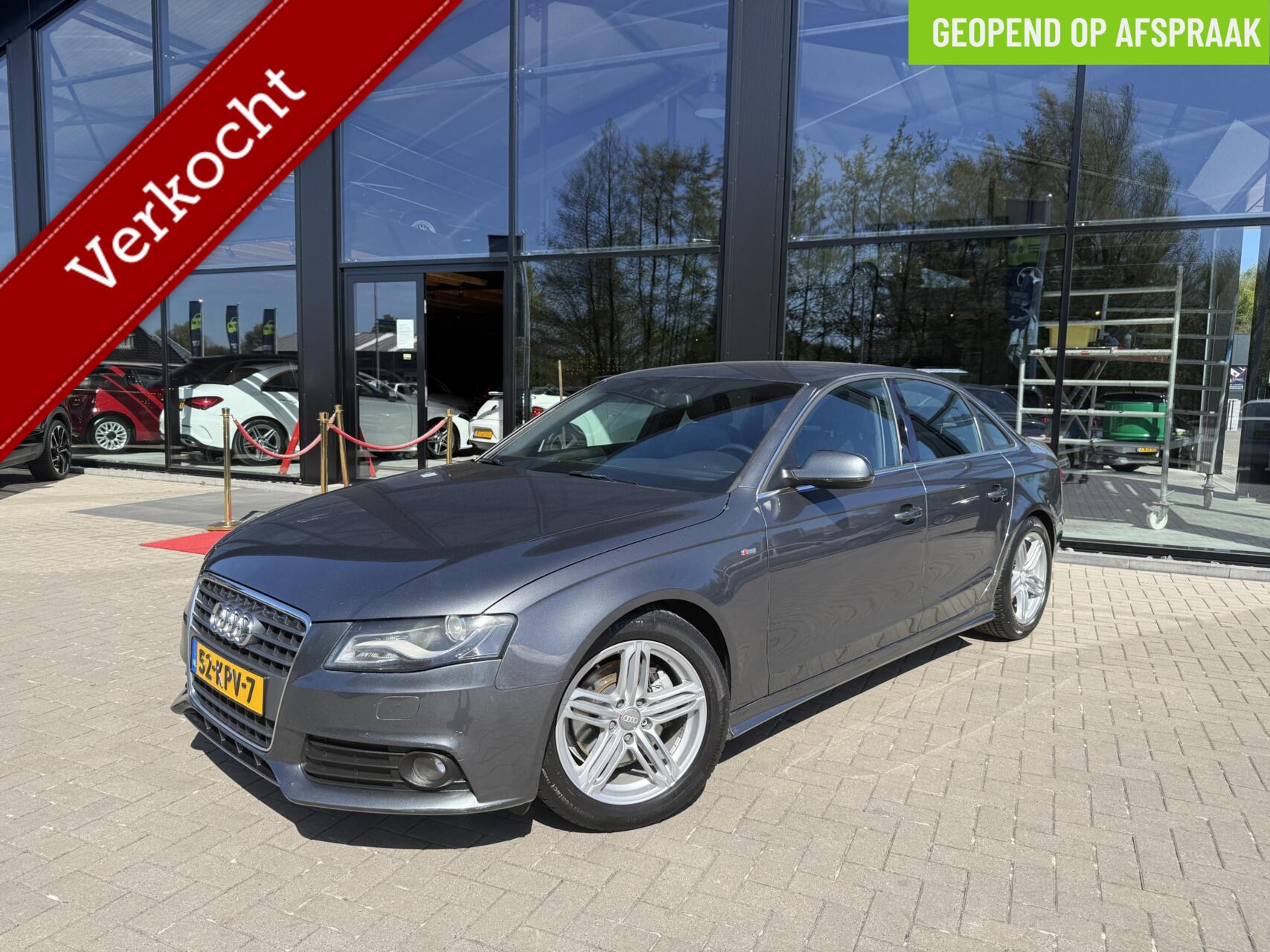 Audi Audi A4 1.8 TFSI S edition|Navi|Clima|PDC 2010 - voorkant