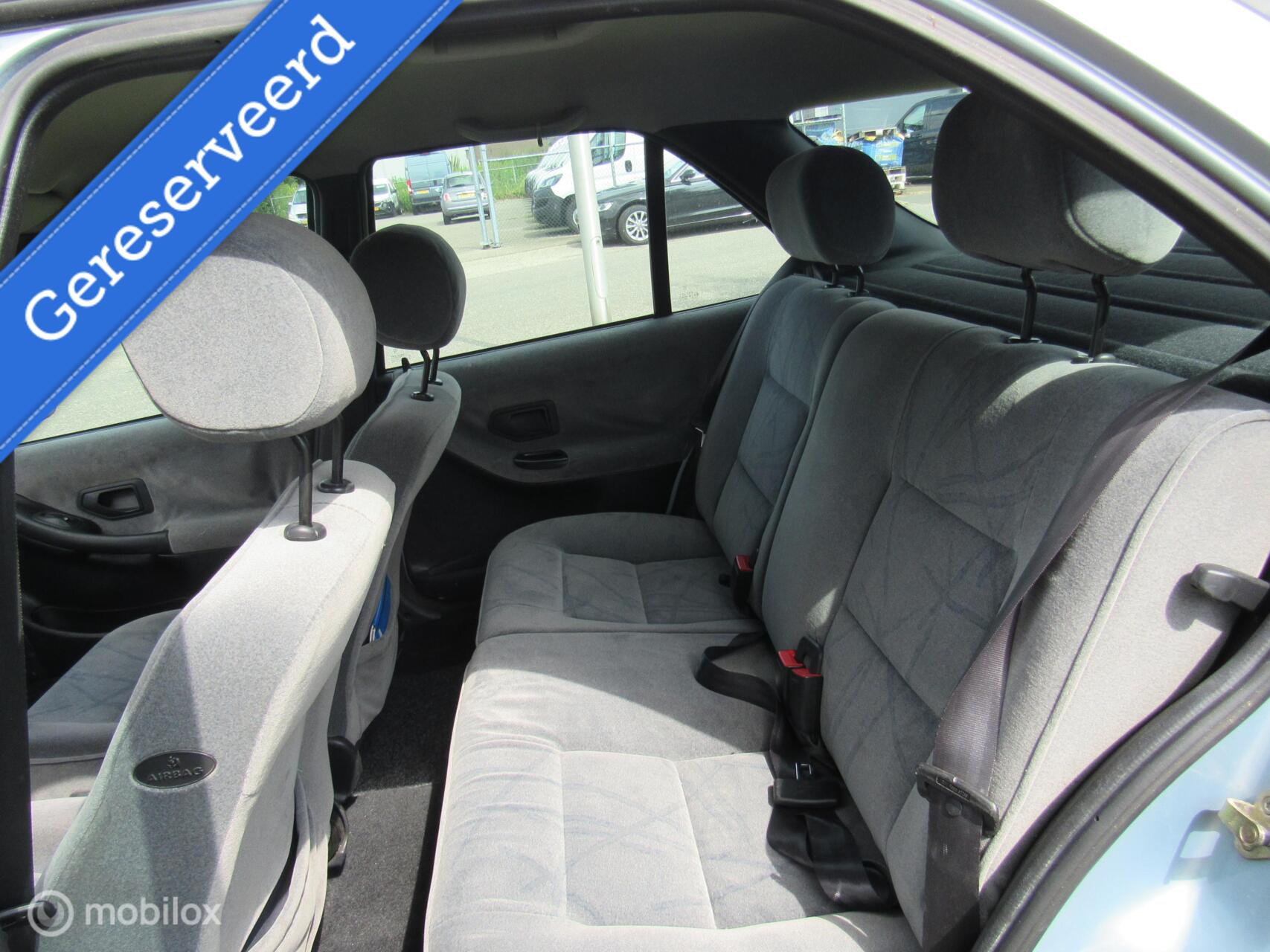 Foto van Peugeot 306