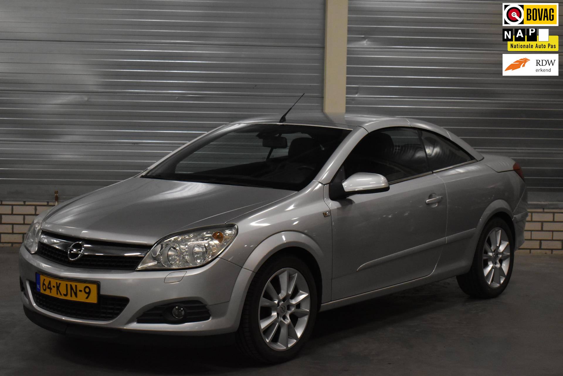 Foto van OPEL ASTRA TWIN TOP