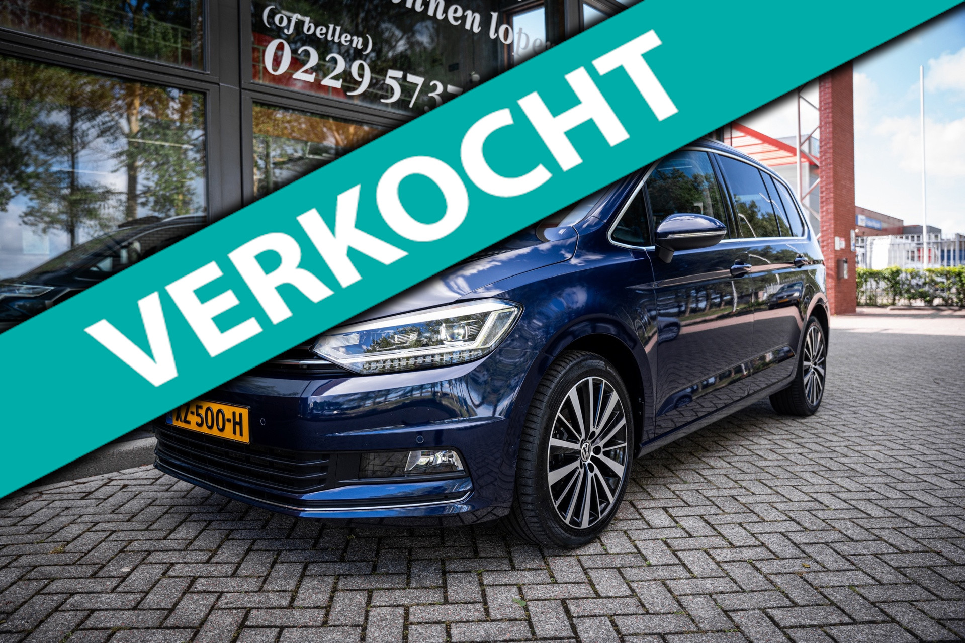 Volkswagen Touran 1.8 TSI 180pk Highline Business R | 7 persoons | Led | Navigatie | 2018 - voorkant