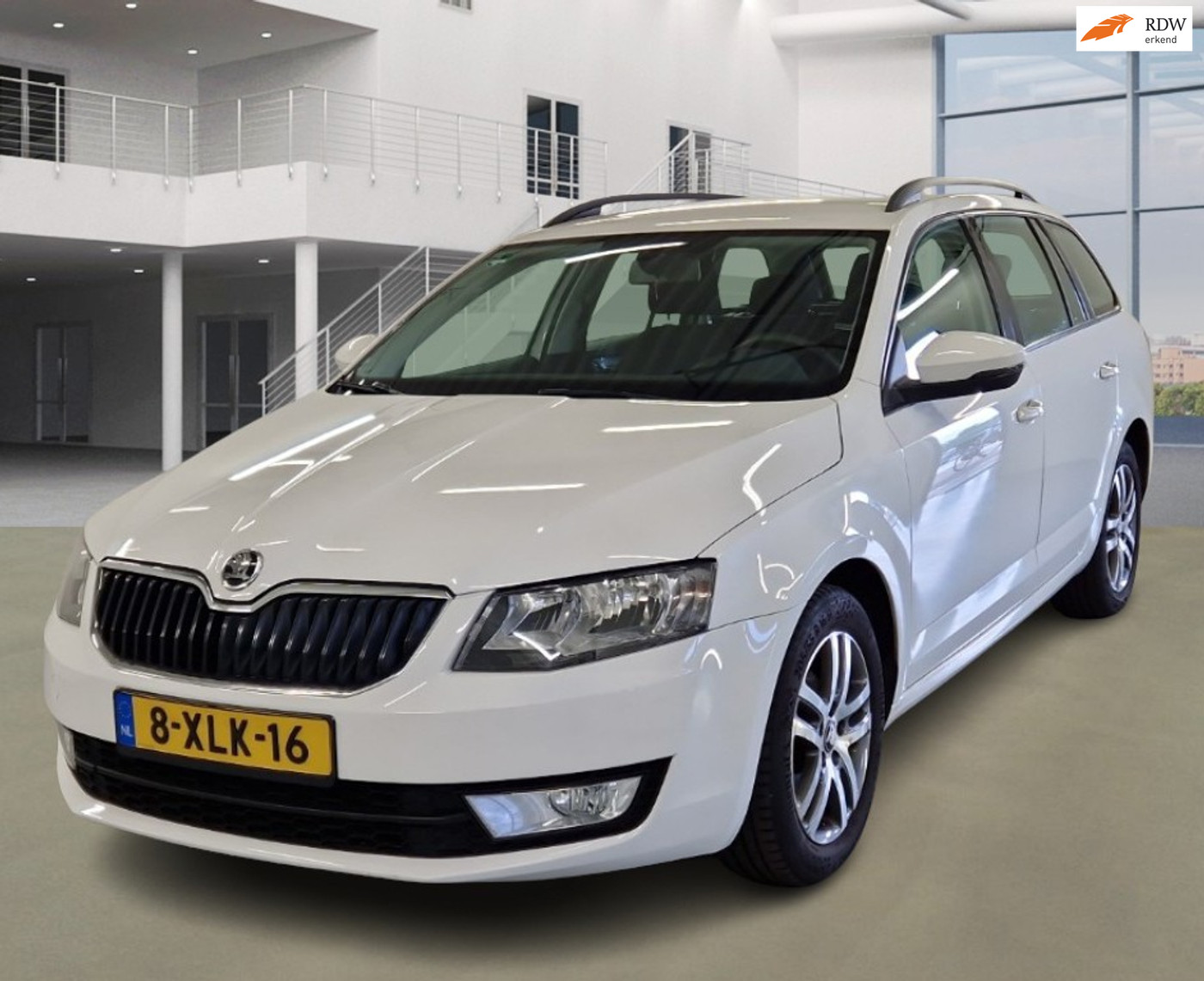 Skoda Octavia 1.2 TSI Greentech Ambition CRUISE 2 X SLEUTELS 2014 - voorkant
