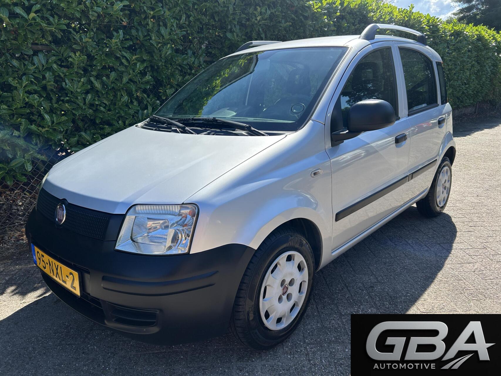Fiat Fiat Panda 1.2 Actual 1E EIGENARESSE + DEALER ONDERHOUDEN 2010 - voorkant