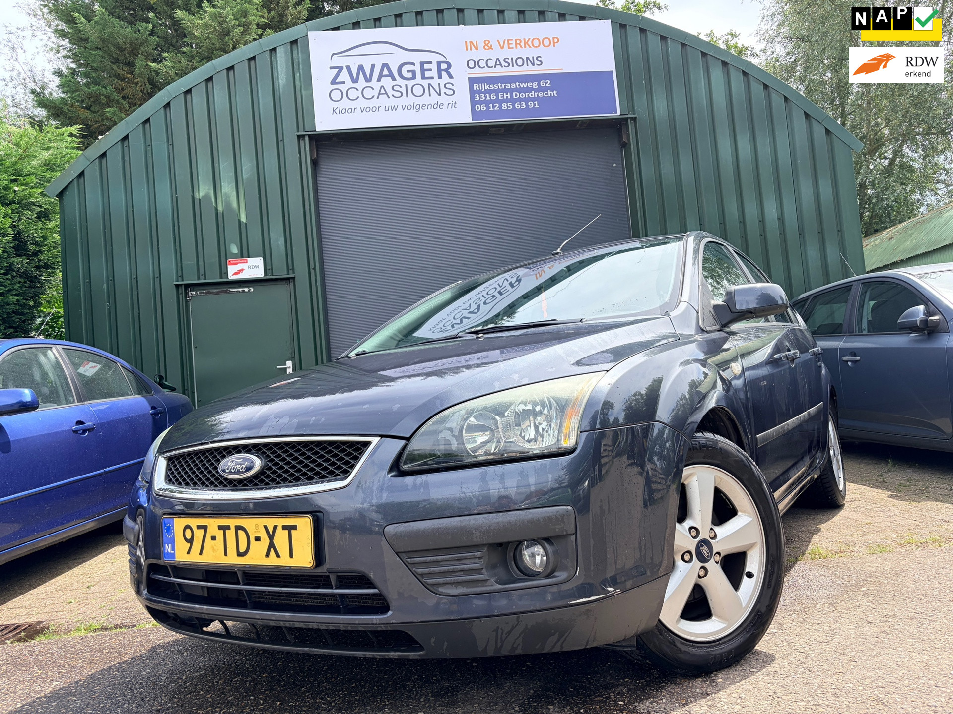 Ford Focus 1.6-16V Futura 2006 - voorkant