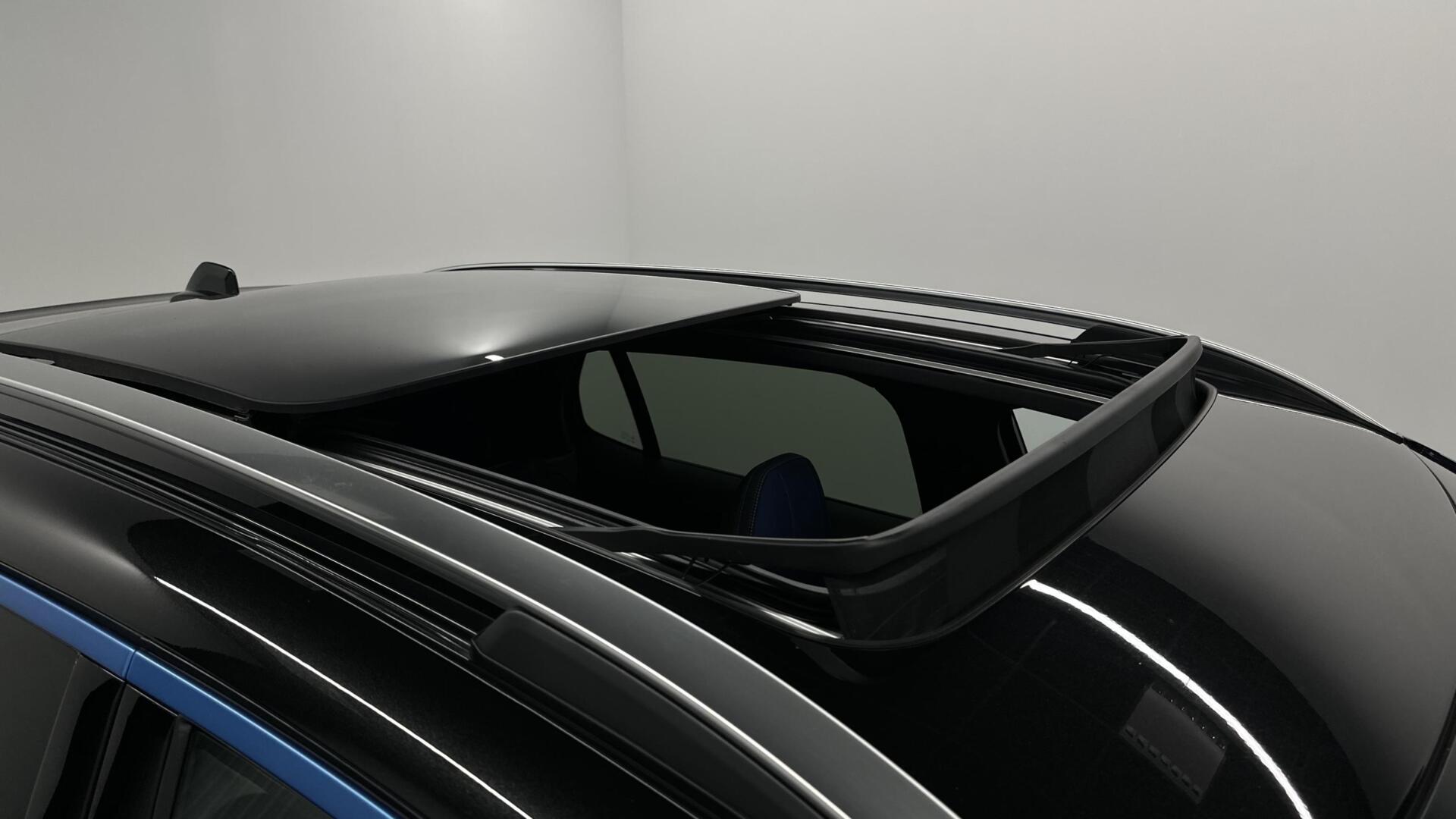 Foto van LYNK & Co 01