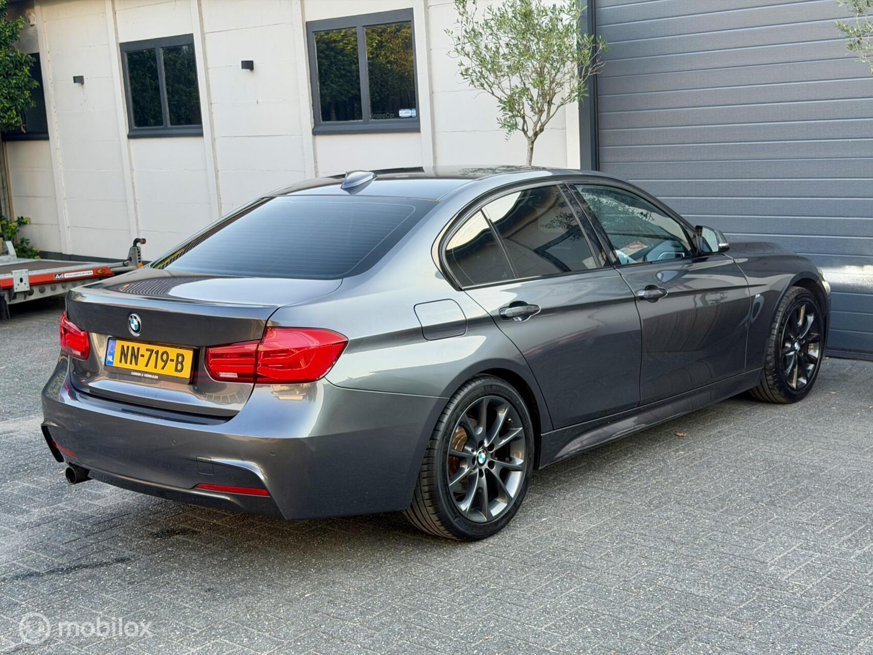 Foto van BMW 318i