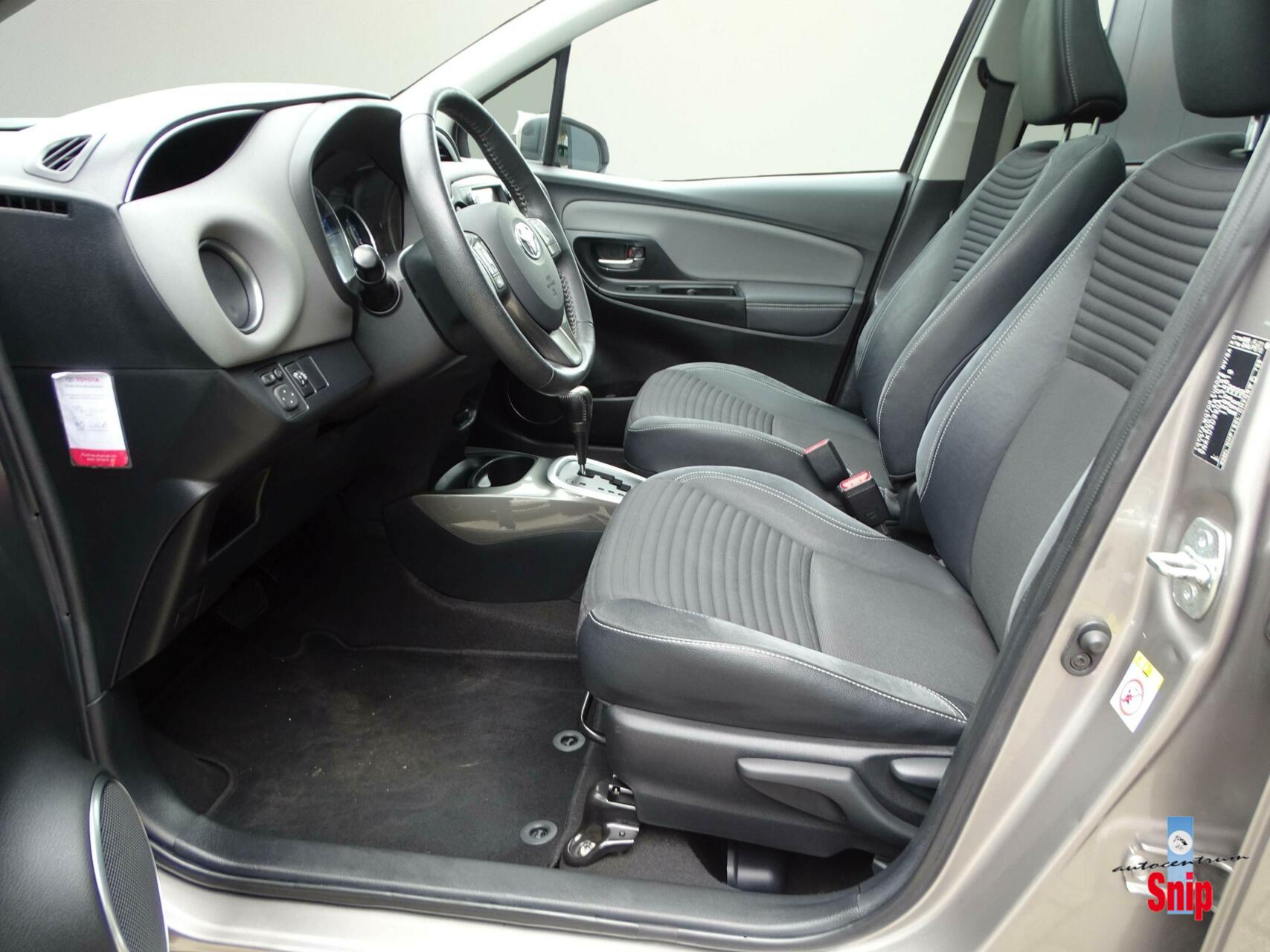 Foto van Toyota Toyota Yaris Hybrid