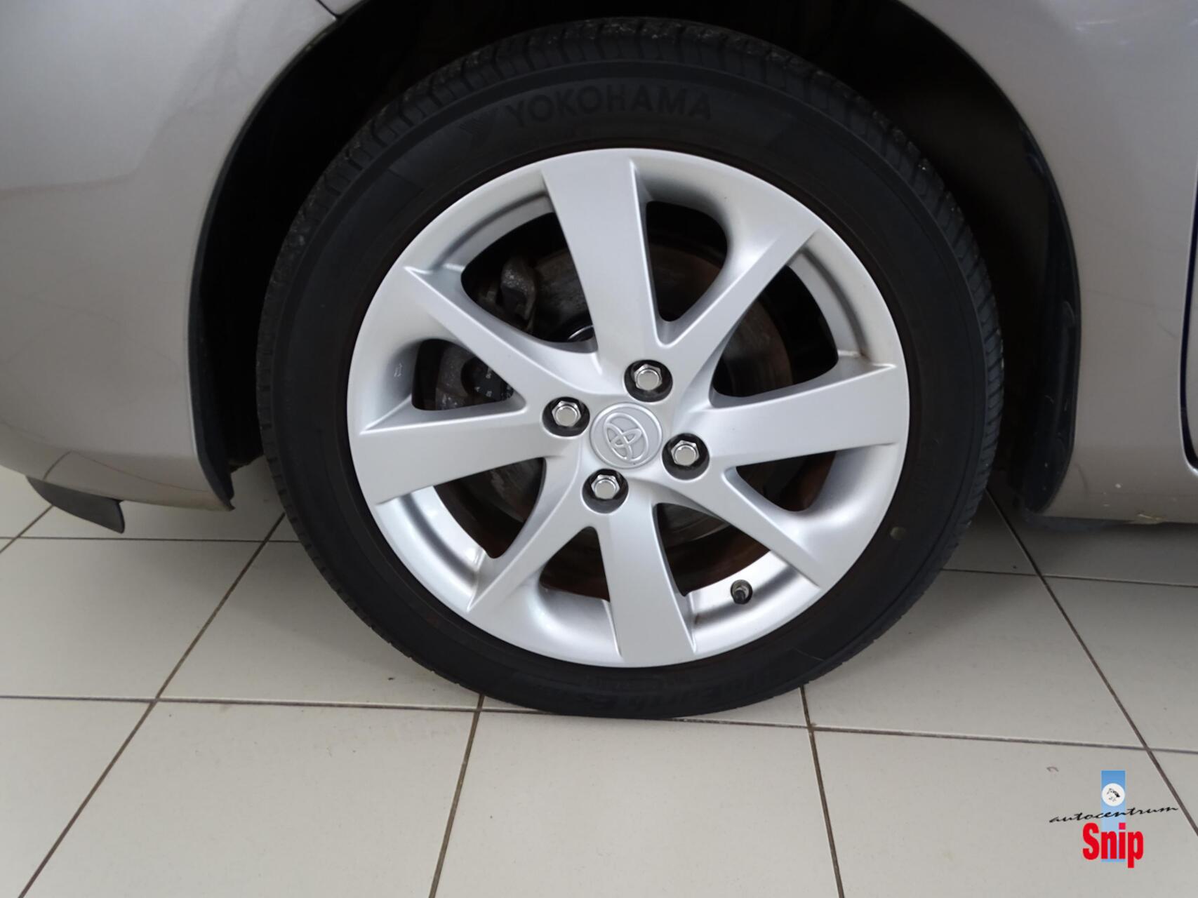 Foto van Toyota Toyota Yaris Hybrid