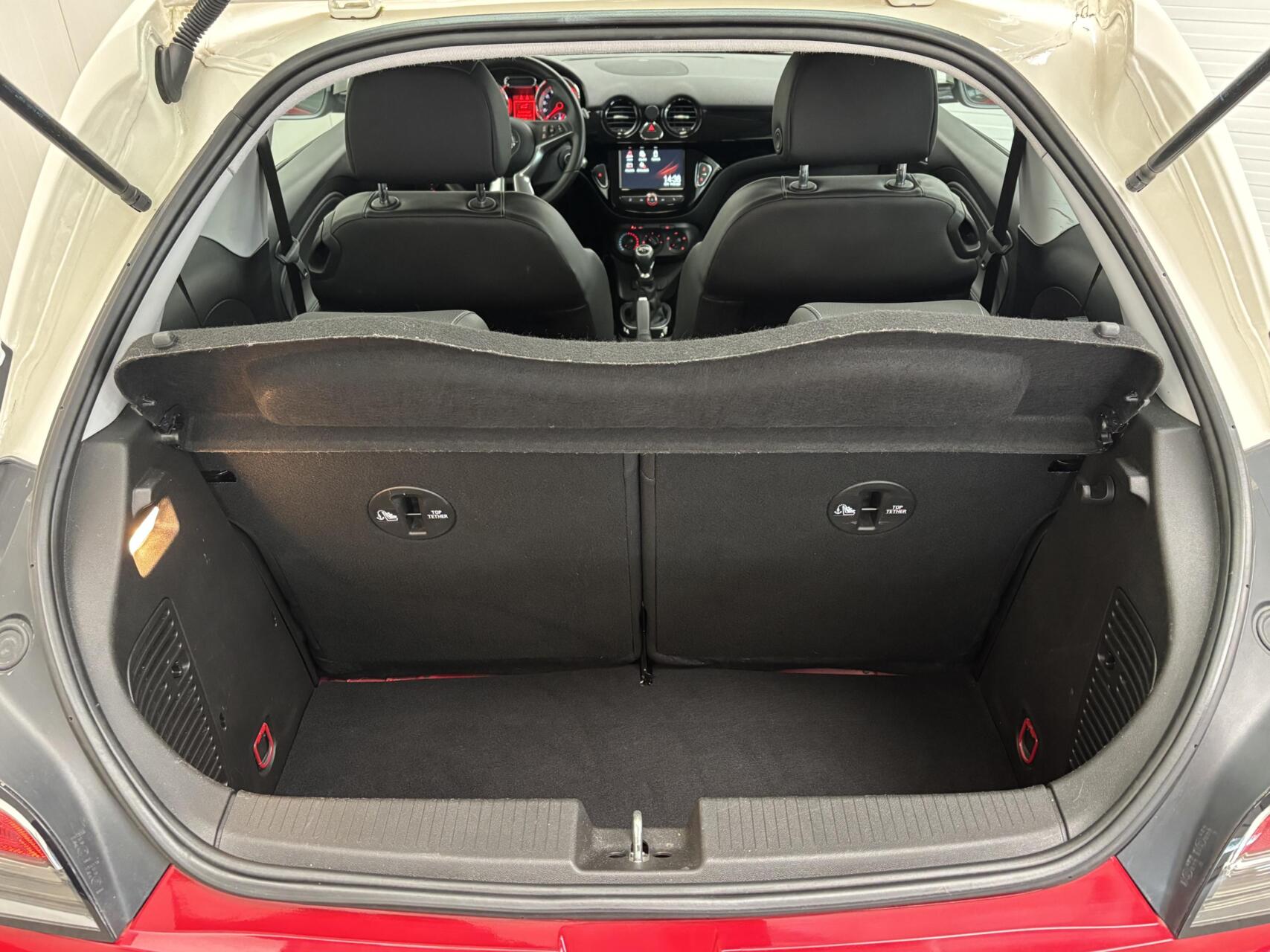 Foto van Opel Adam