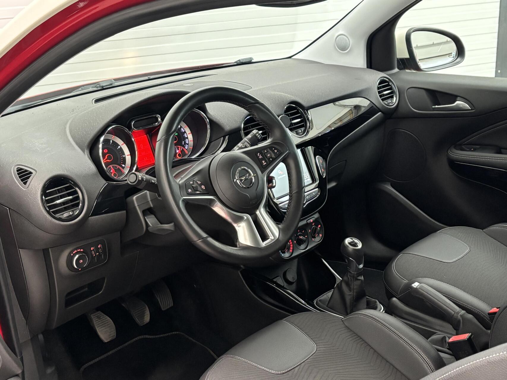 Foto van Opel Adam