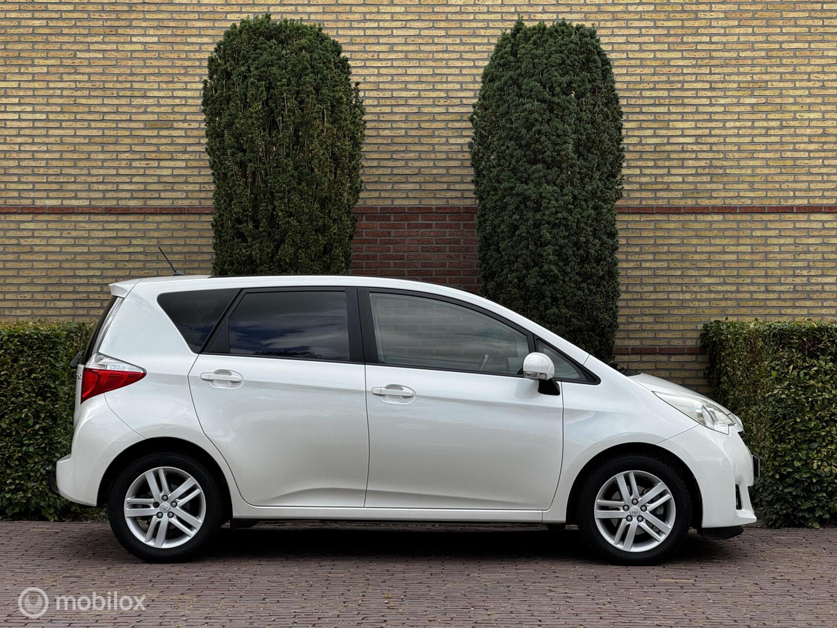 Foto van Toyota Toyota Verso-s