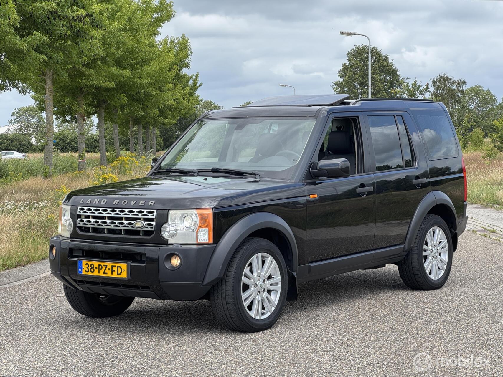 Land Rover Discovery 3 2.7 TdV6 HSE..Rijdt en schakelt goed! 2005 - voorkant