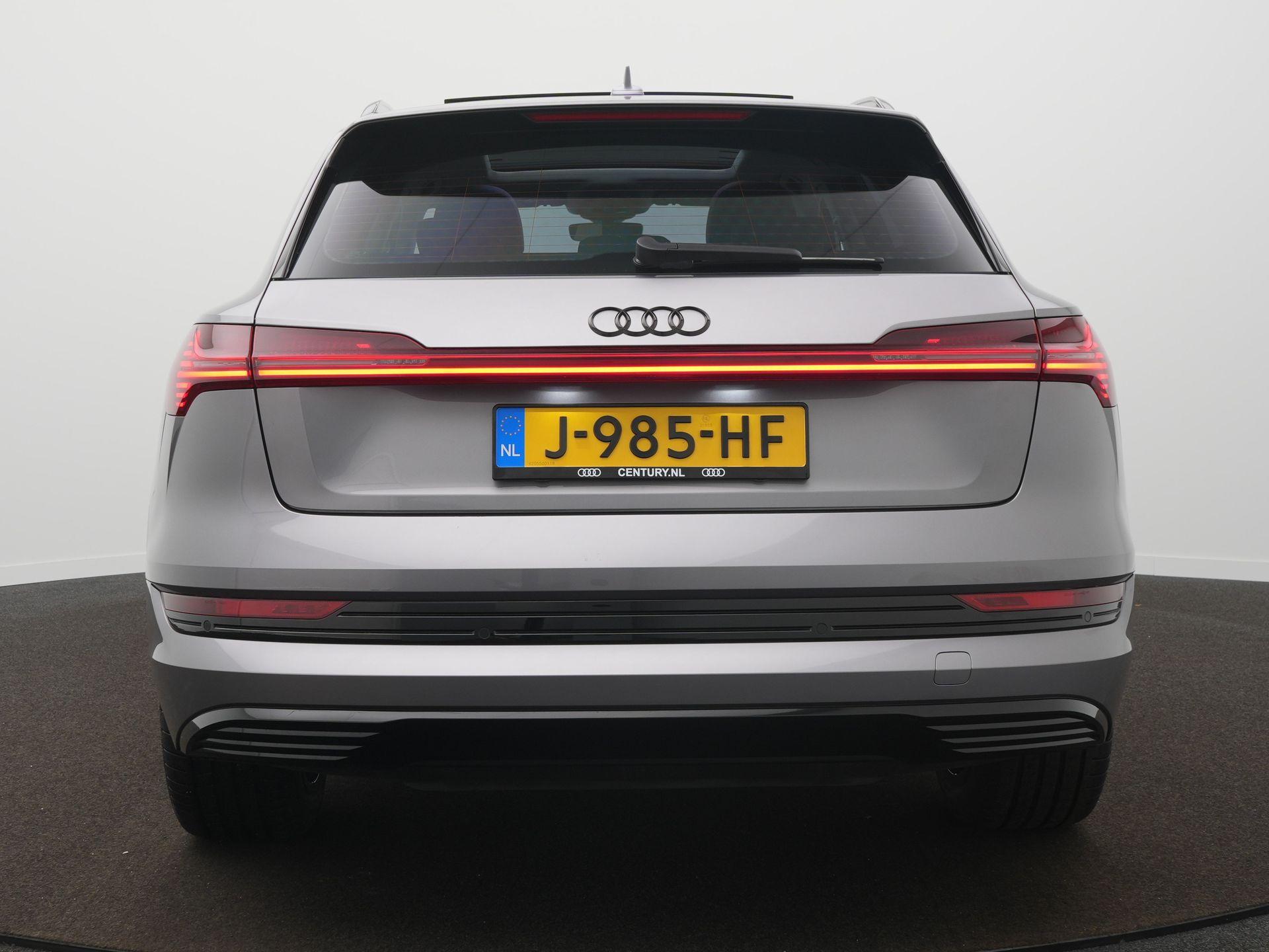 Foto van Audi E-tron