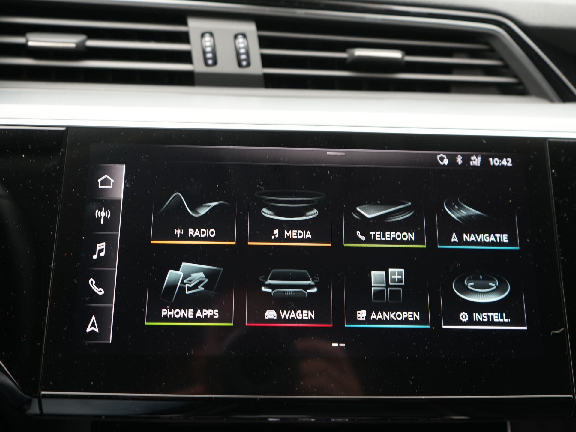 Foto van Audi E-tron
