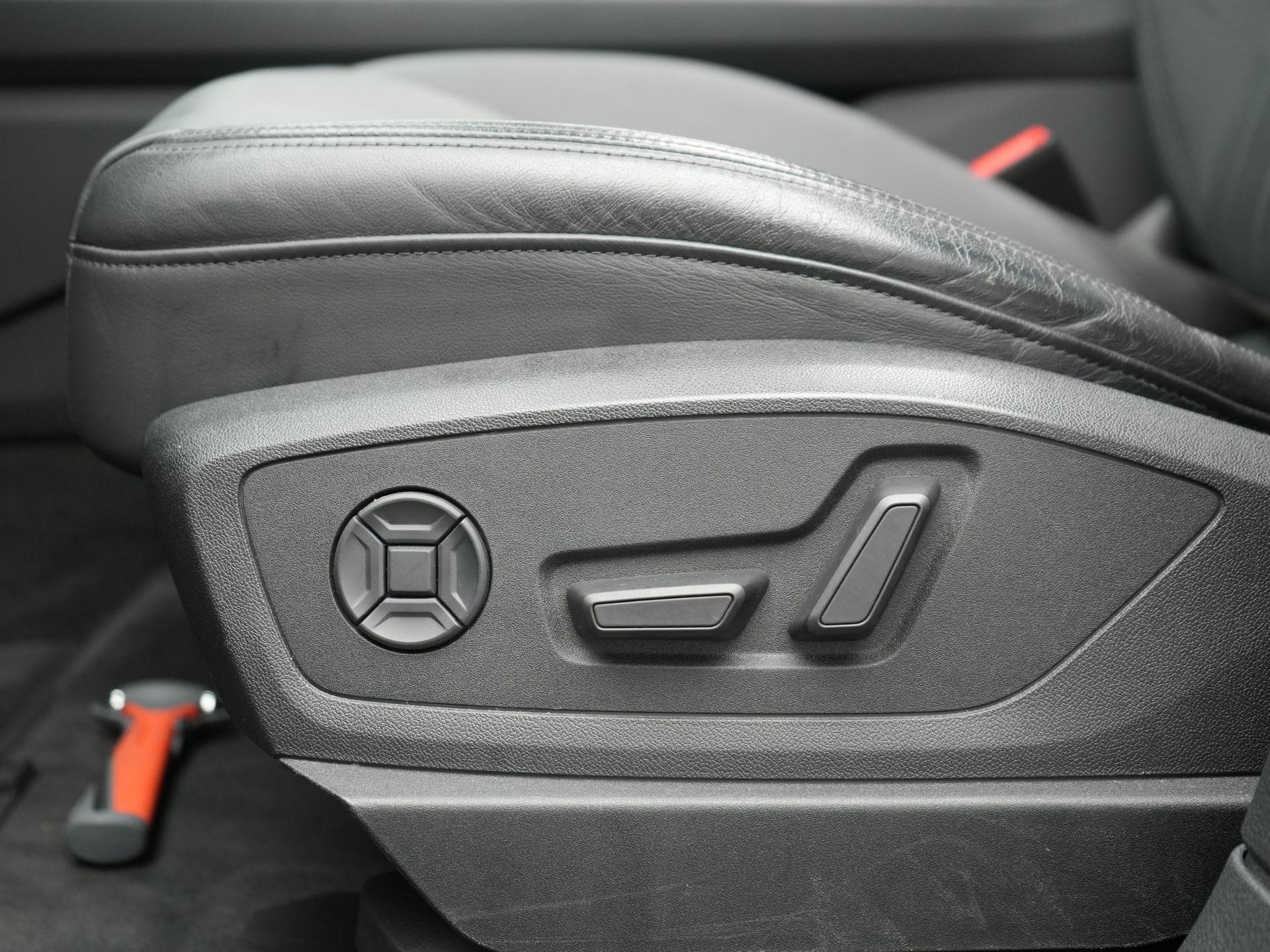 Foto van Audi E-tron